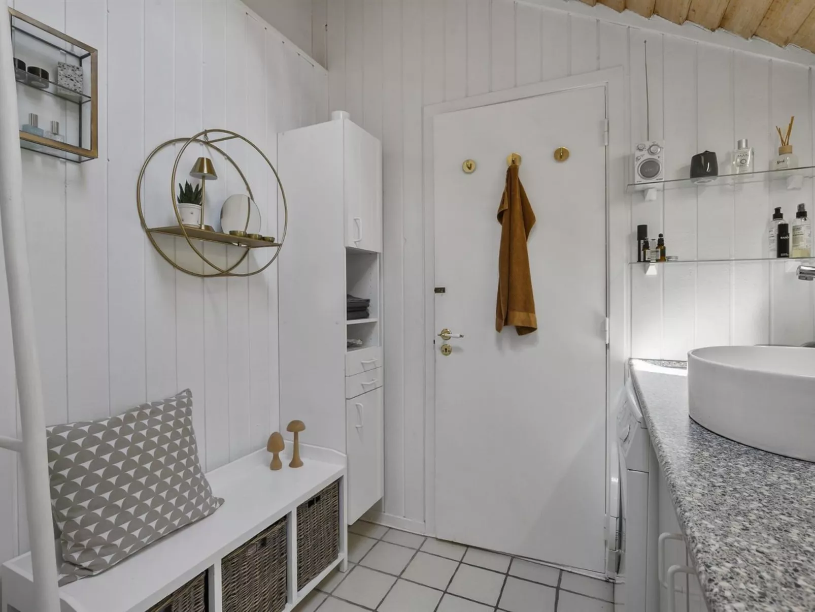 "Holmsten" - 250m to the fjord - Binnen