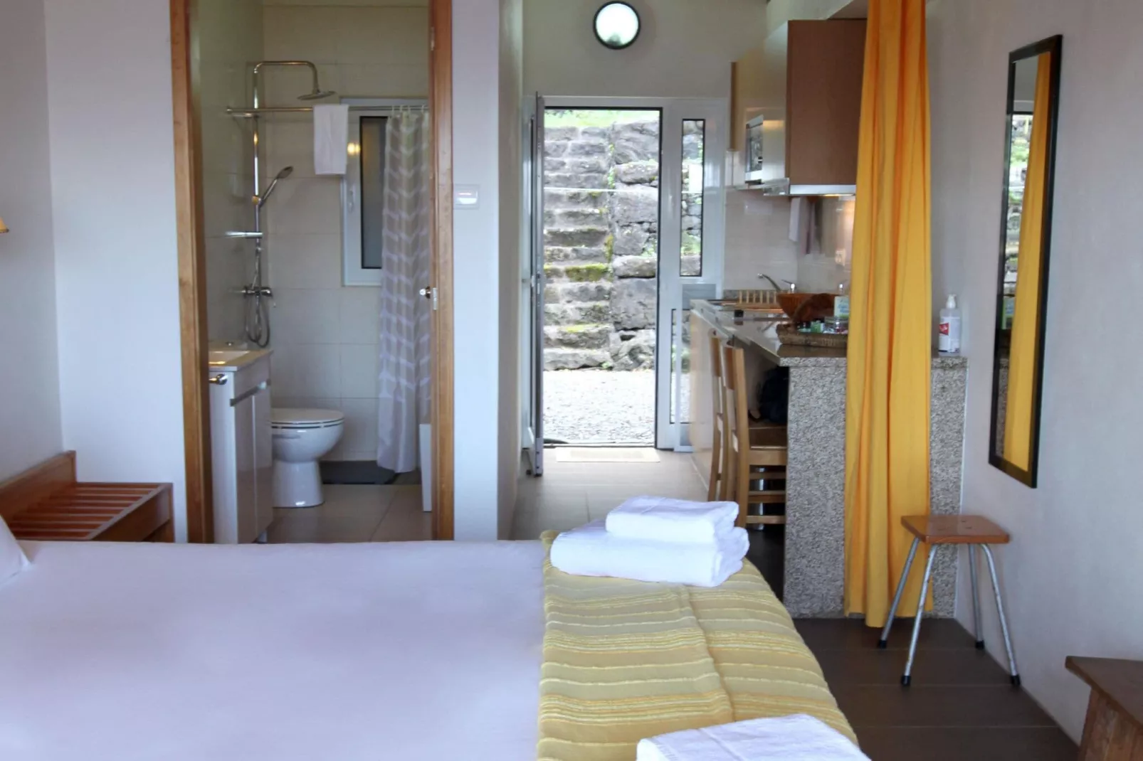 Small semi-detached holiday home in Santo Amaro-Slaapkamer