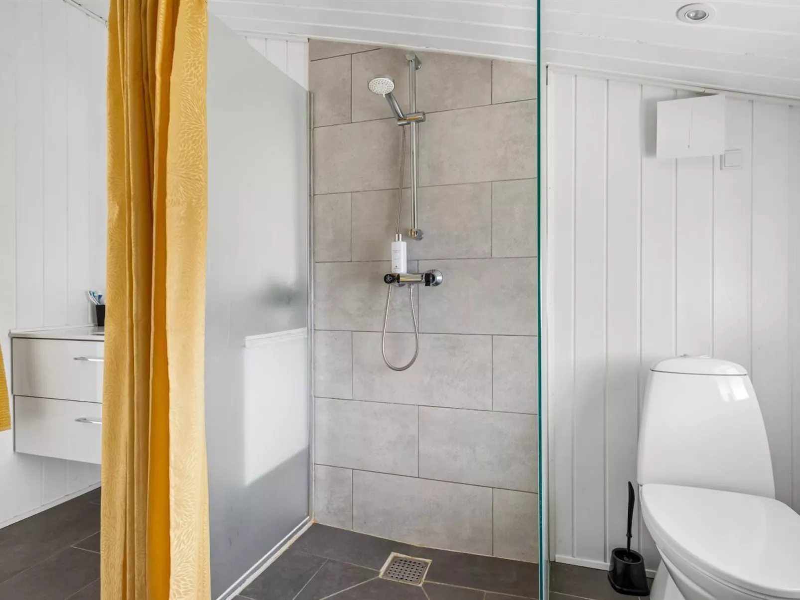 "Thorsten" - 500m from the sea - Binnen