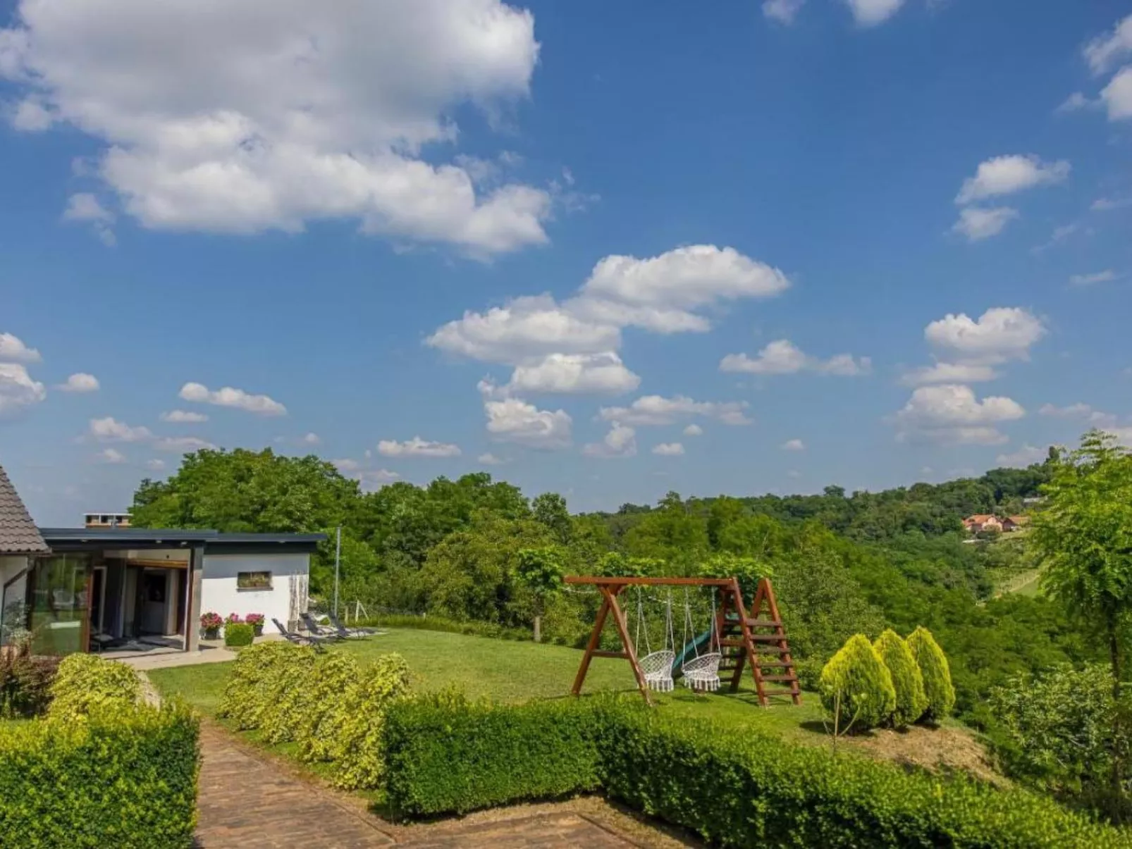 House AdaliA - Buiten