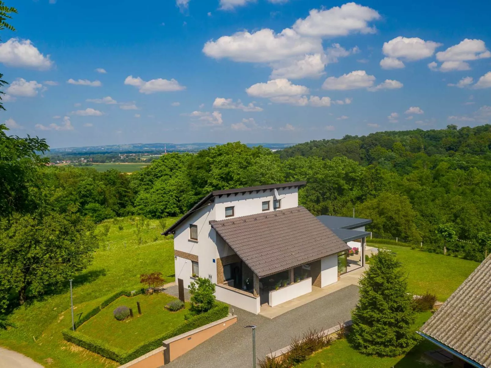 House AdaliA - Buiten