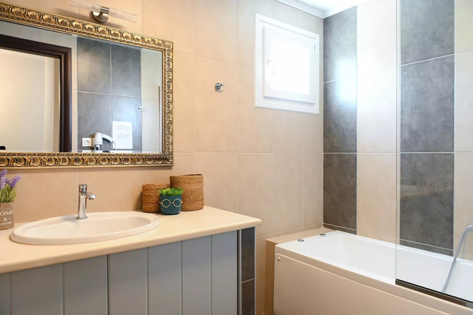 Seaview Villa Marije - Badkamer