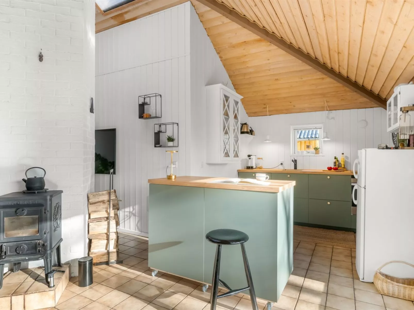 "Holmsten" - 250m to the fjord - Binnen