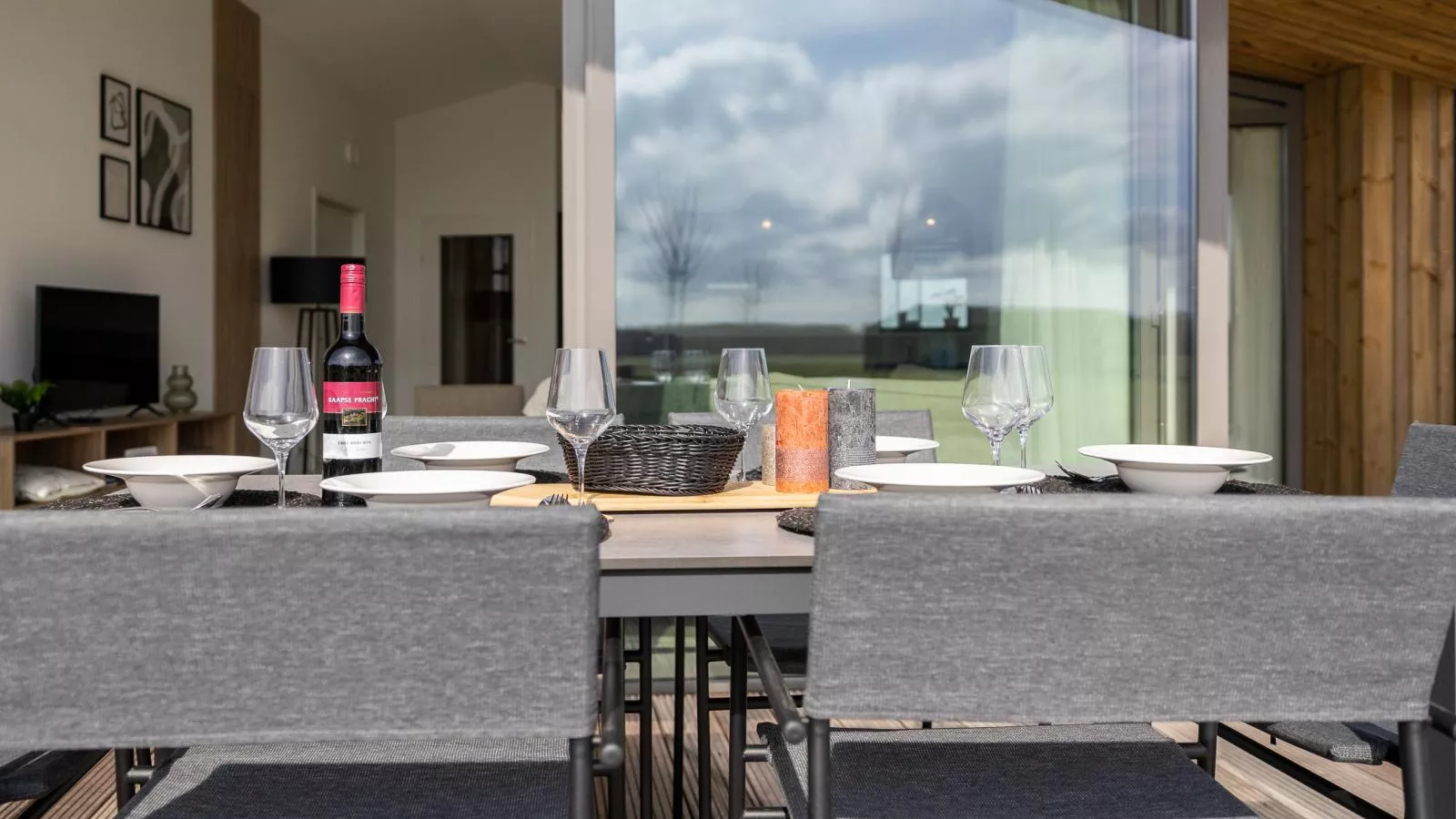 Natuurhuis Oeverlicht - Tuinen zomer