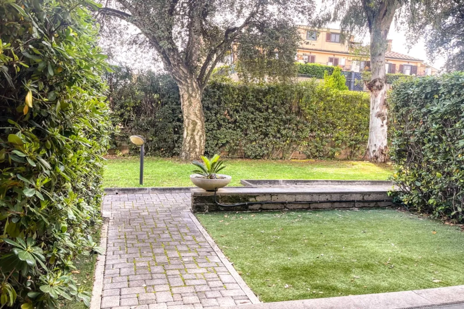 Bilocale vista giardino 105- 3 pax - Tuinen zomer