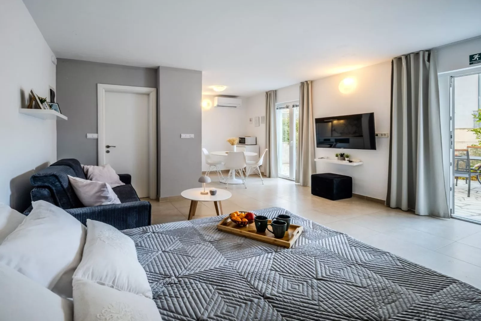 Apartments Tomy - Studio Apartment with terrace - Slaapkamer