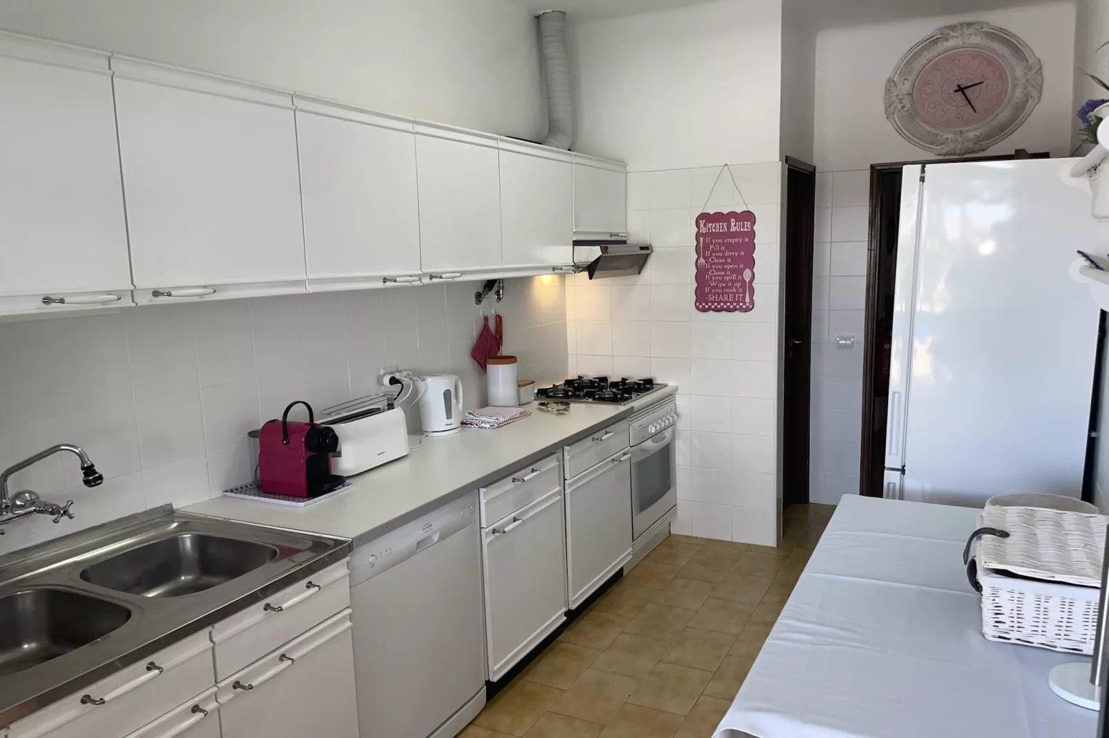 Casa Bacalhau (apartment near Benagil Beach) - Keuken