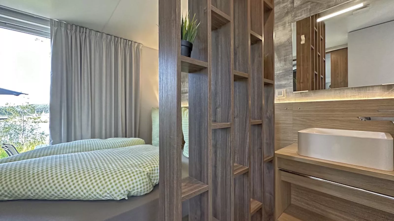 Feriendorf Seeblick - Tiny Chalet Nr 9 - Slaapkamer