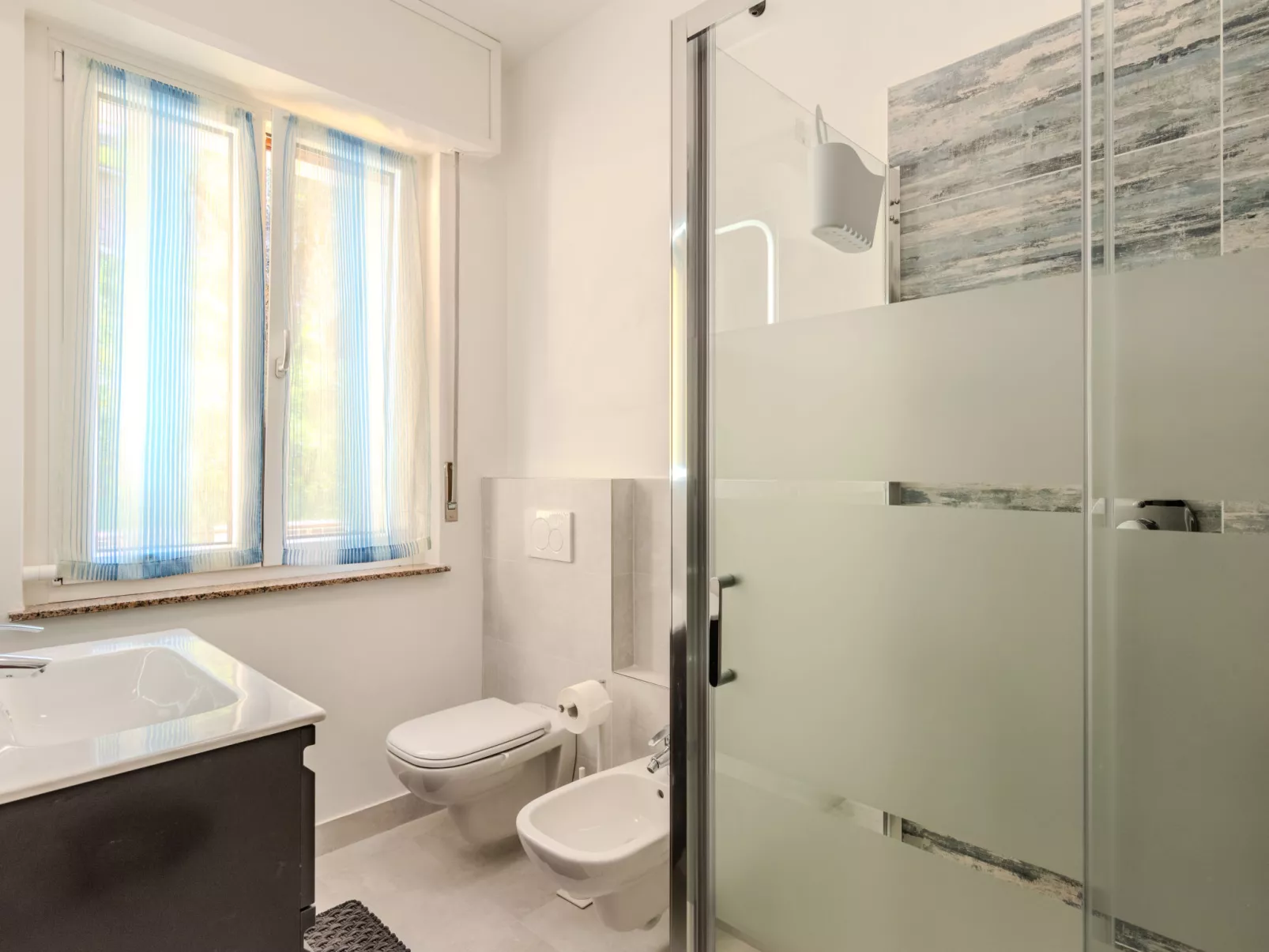 La Finestra su Bellagio - Binnen