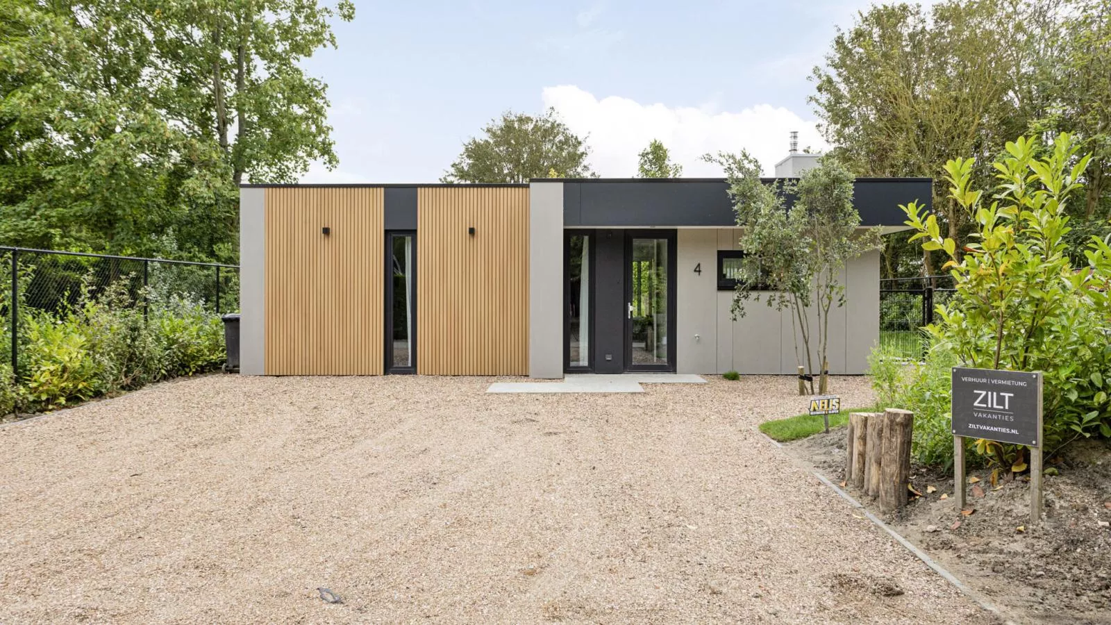 Het Duinnest - Buitenkant zomer