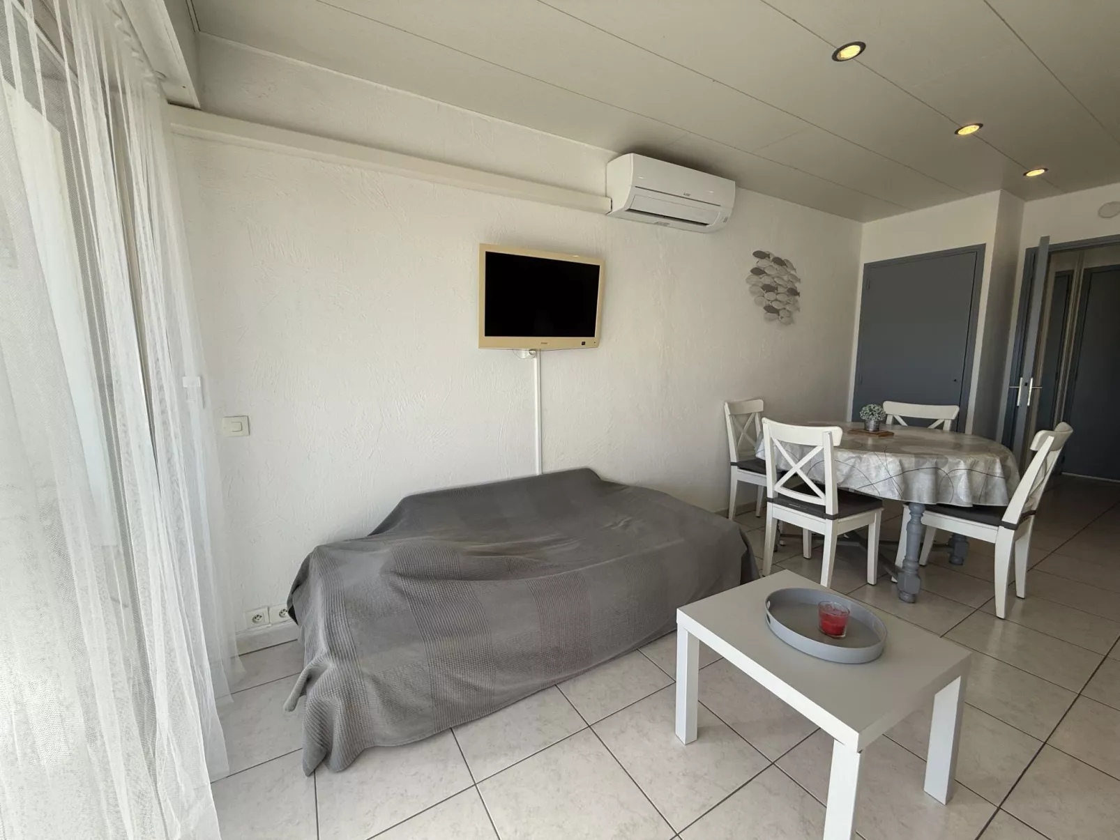 De la Plage - Binnen