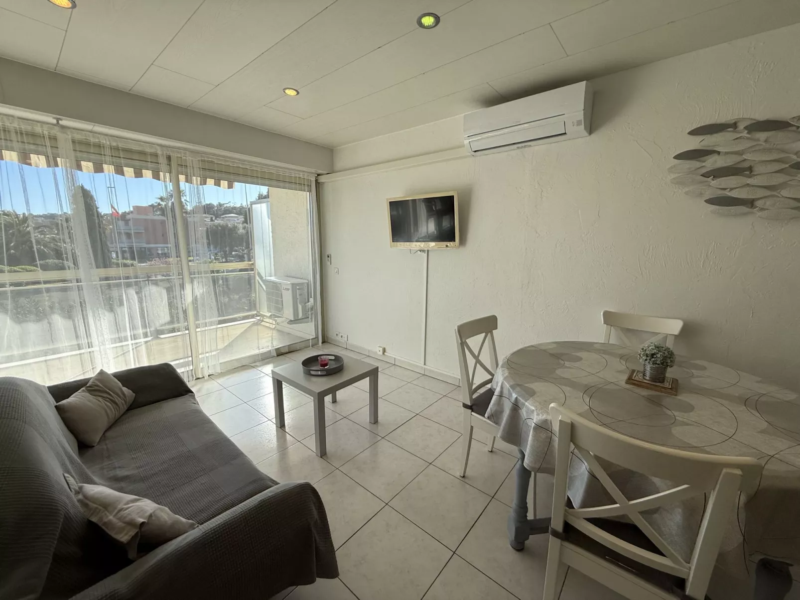 De la Plage - Binnen