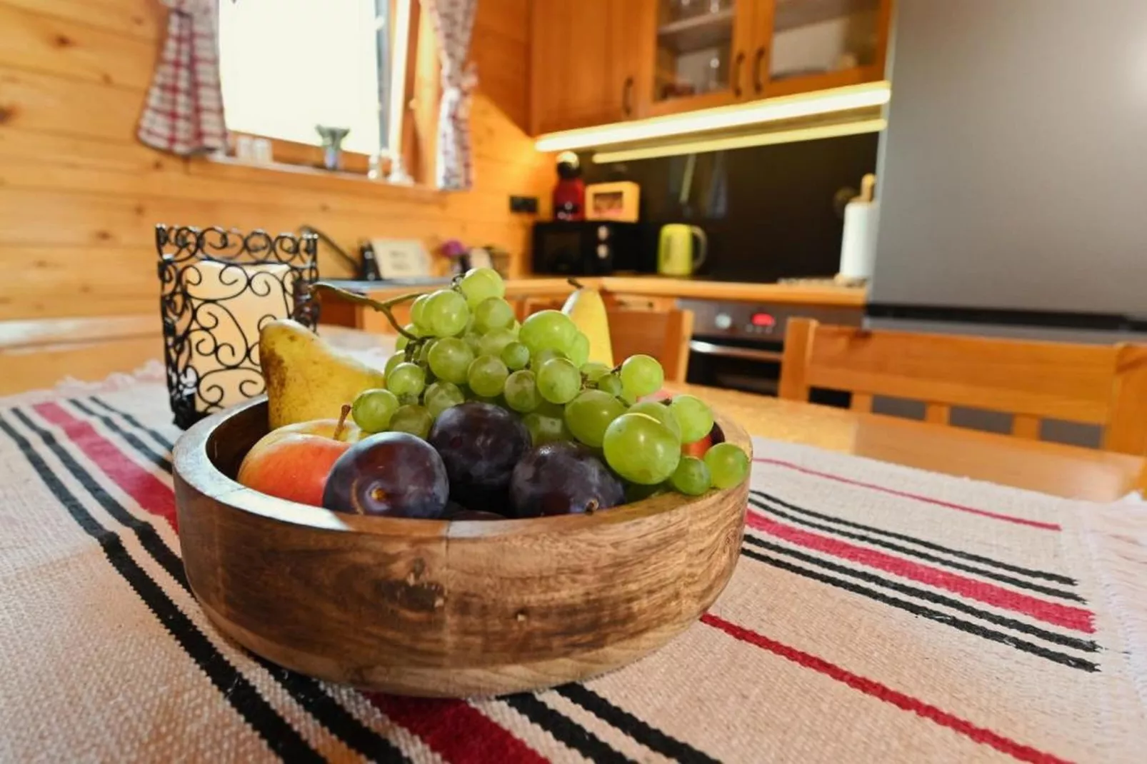 Lavanda Land - Villa Tanya Mrežnica - Three Bedroom Holiday Home with Hot Tub