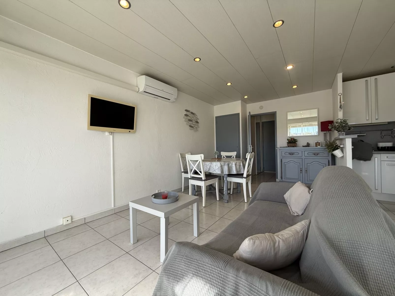 De la Plage - Binnen