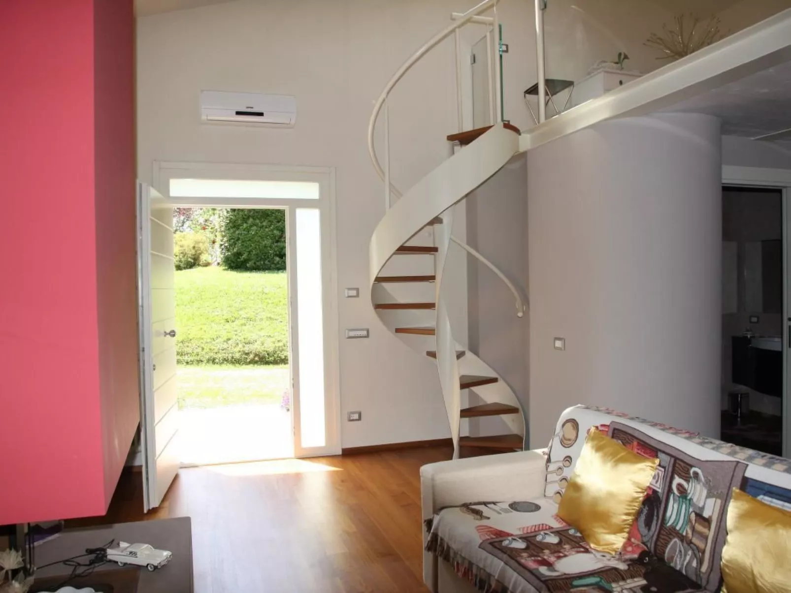 In Basetti mit Garten und Grill