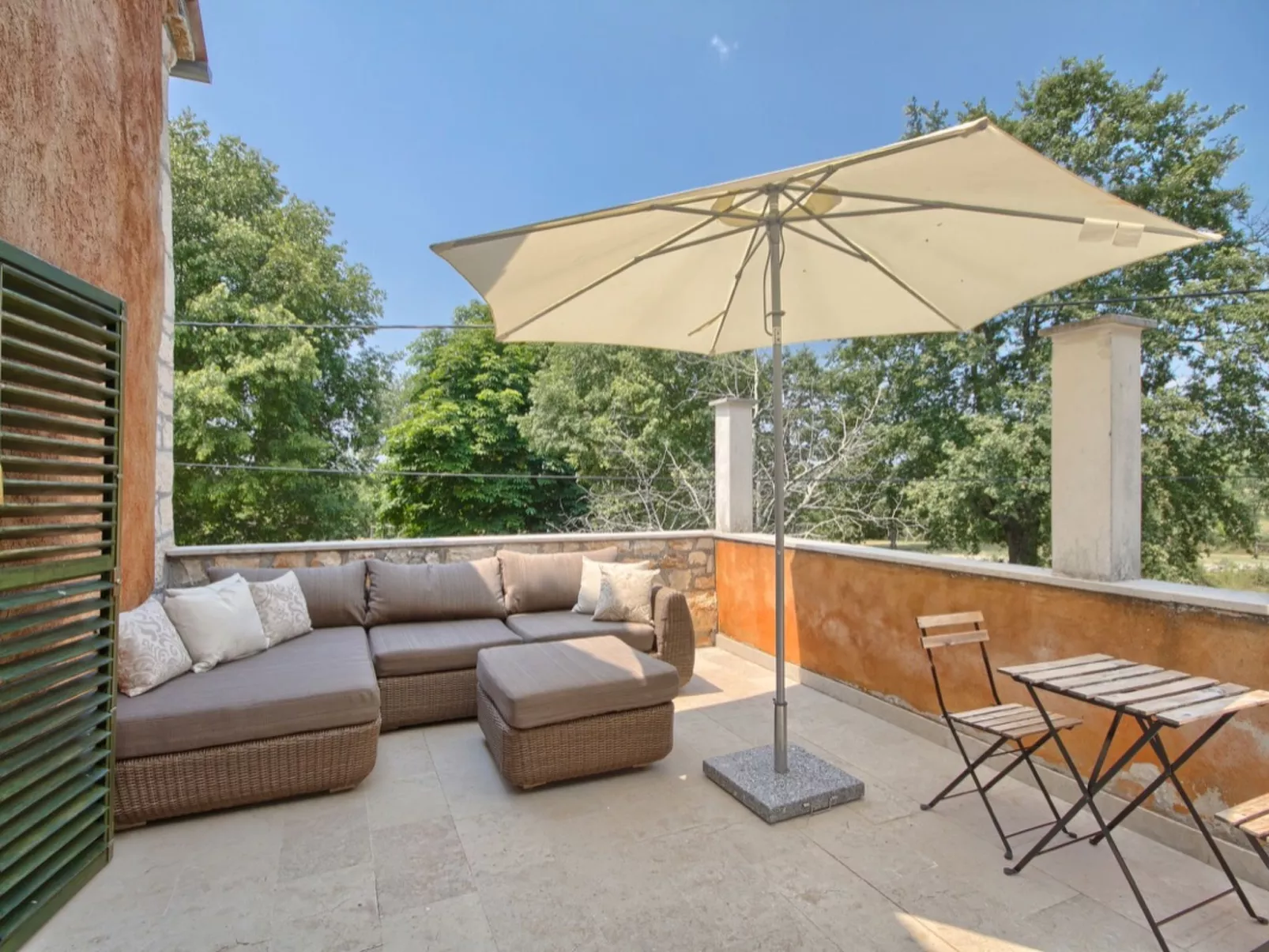 Villa Postaja - Buiten