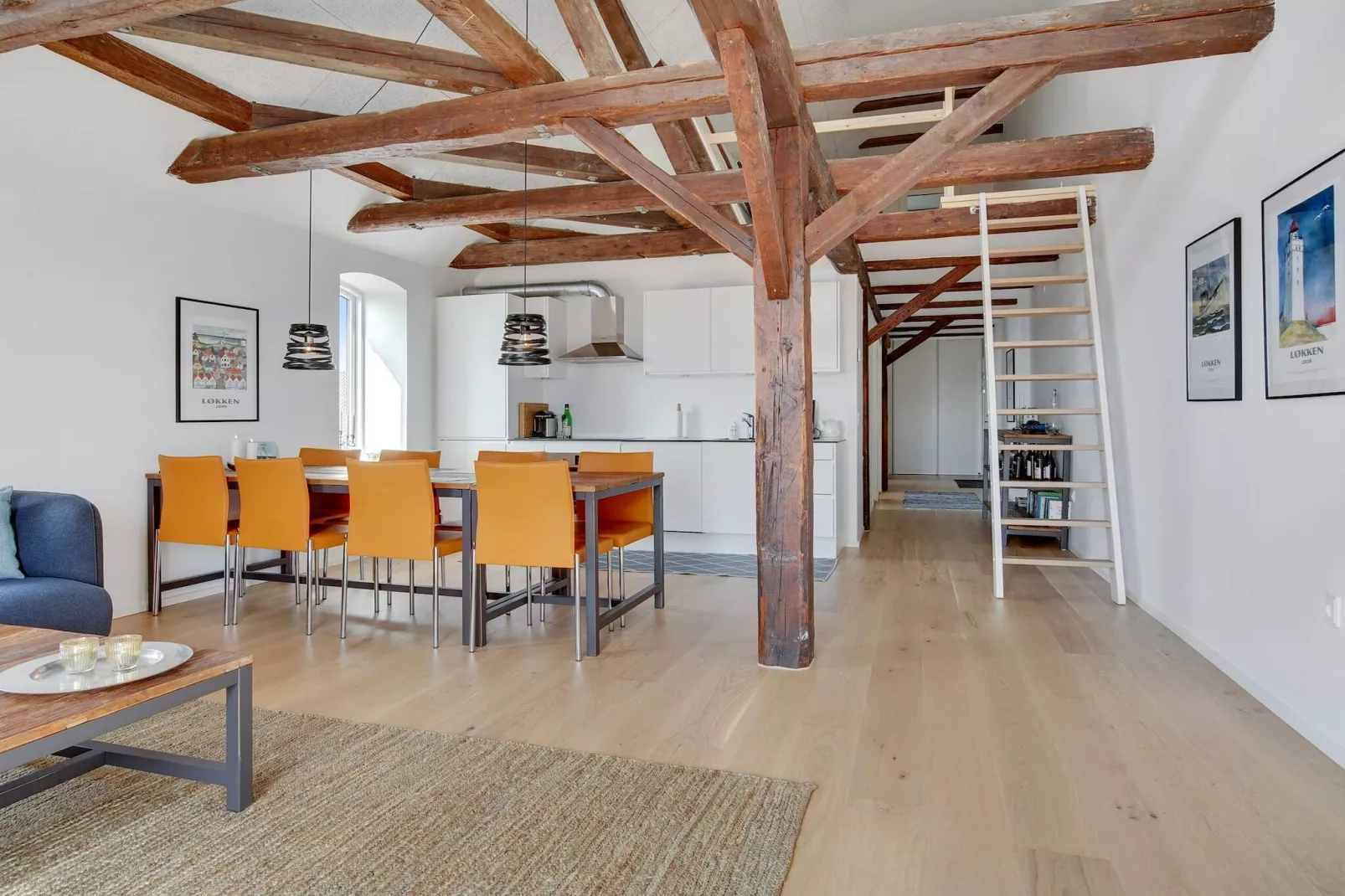 Loft over twee verdiepingen met groot terras - Binnen