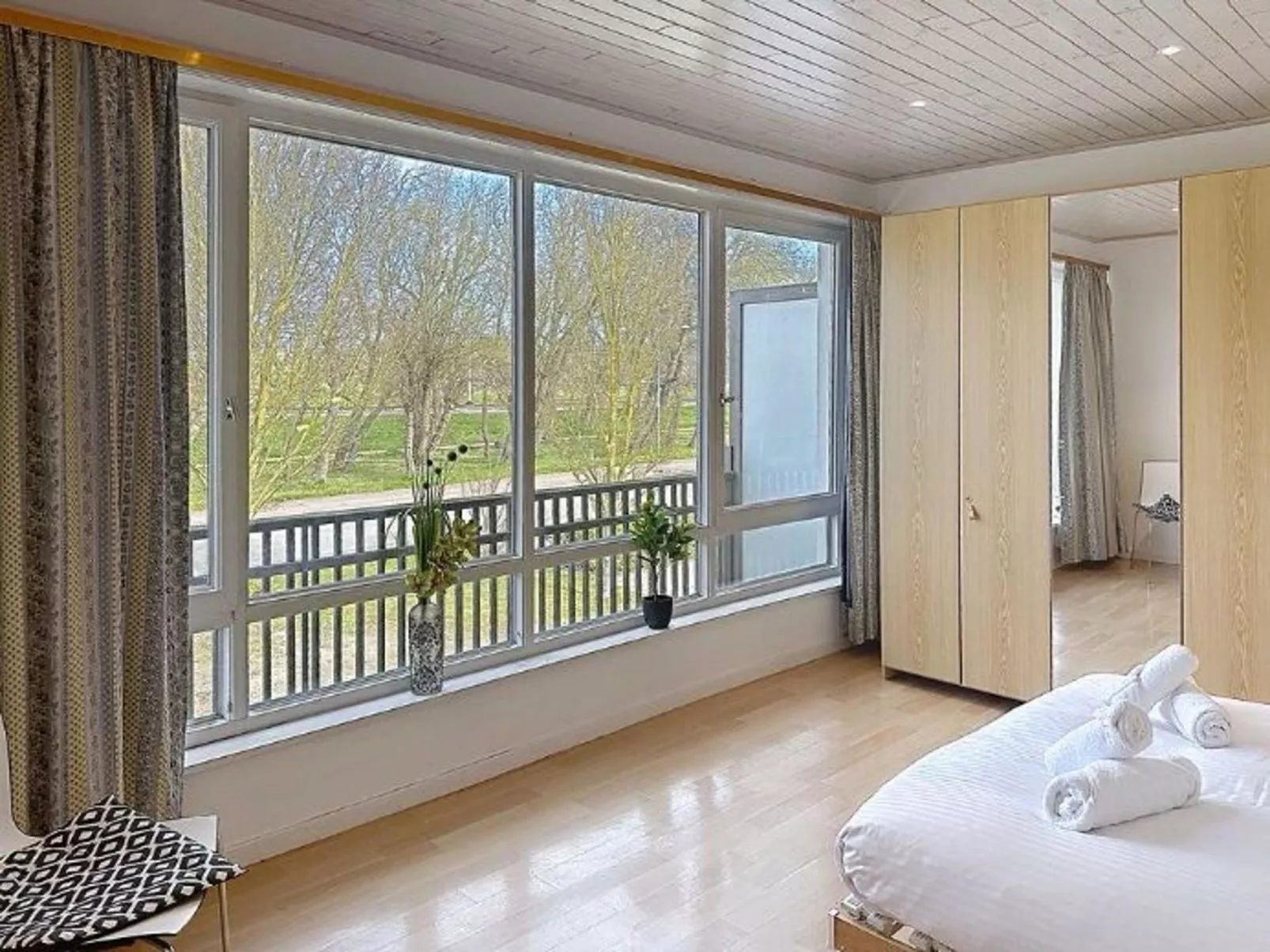 Sea-kret with garden - Binnen