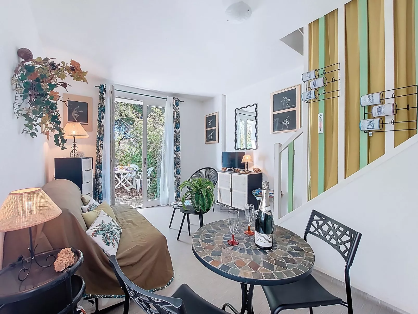 Maison de charme Les Yuccas - Binnen