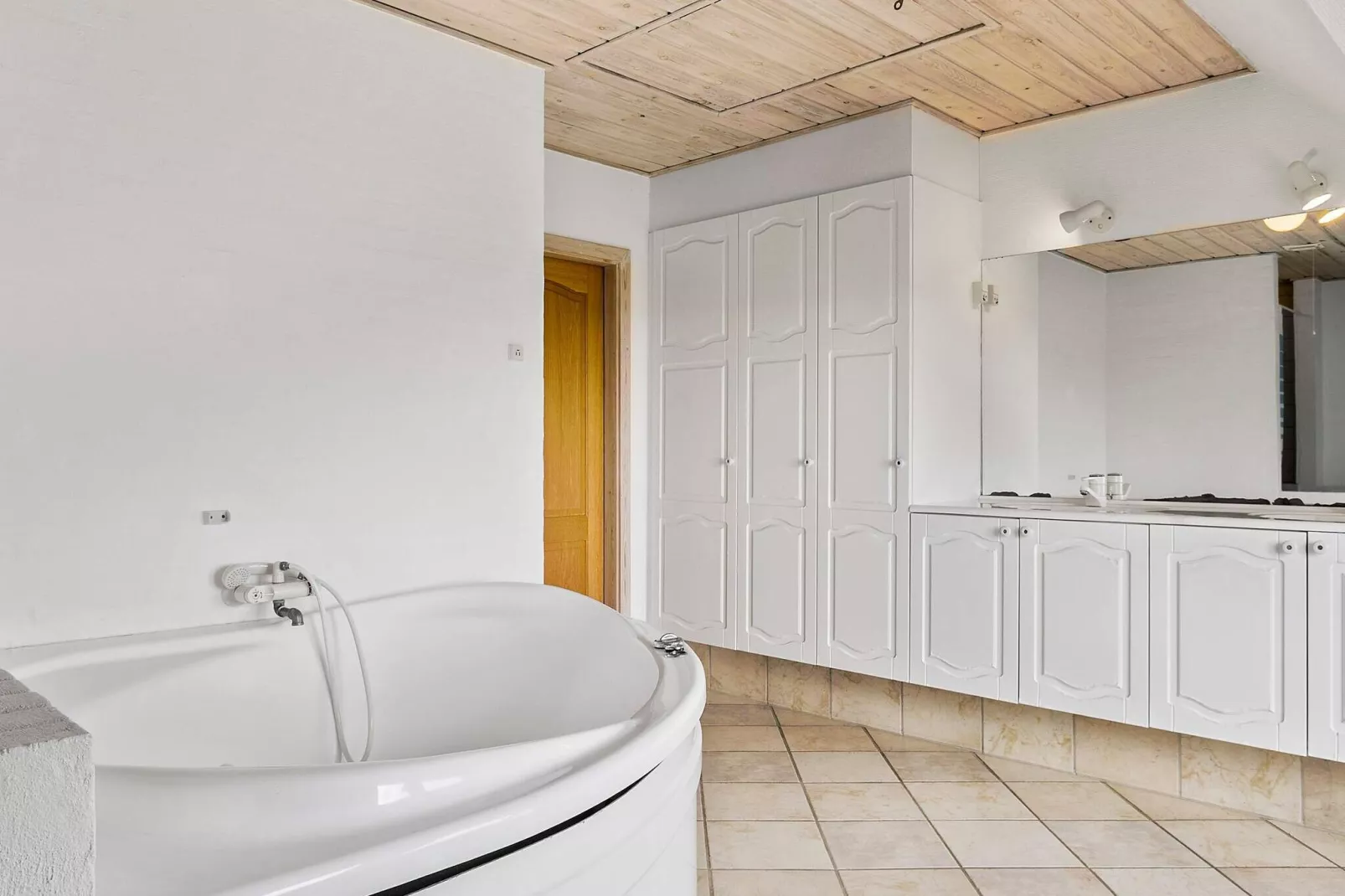 20 persoons vakantie huis in Karby-By Traum-Binnen