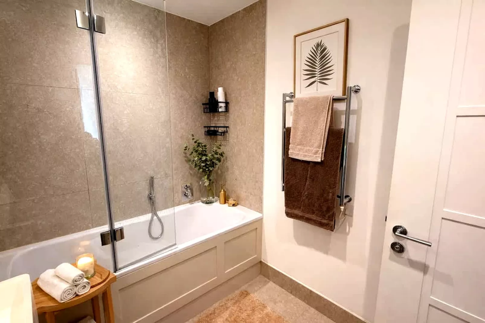 Chiswick 2 Bed - Badkamer