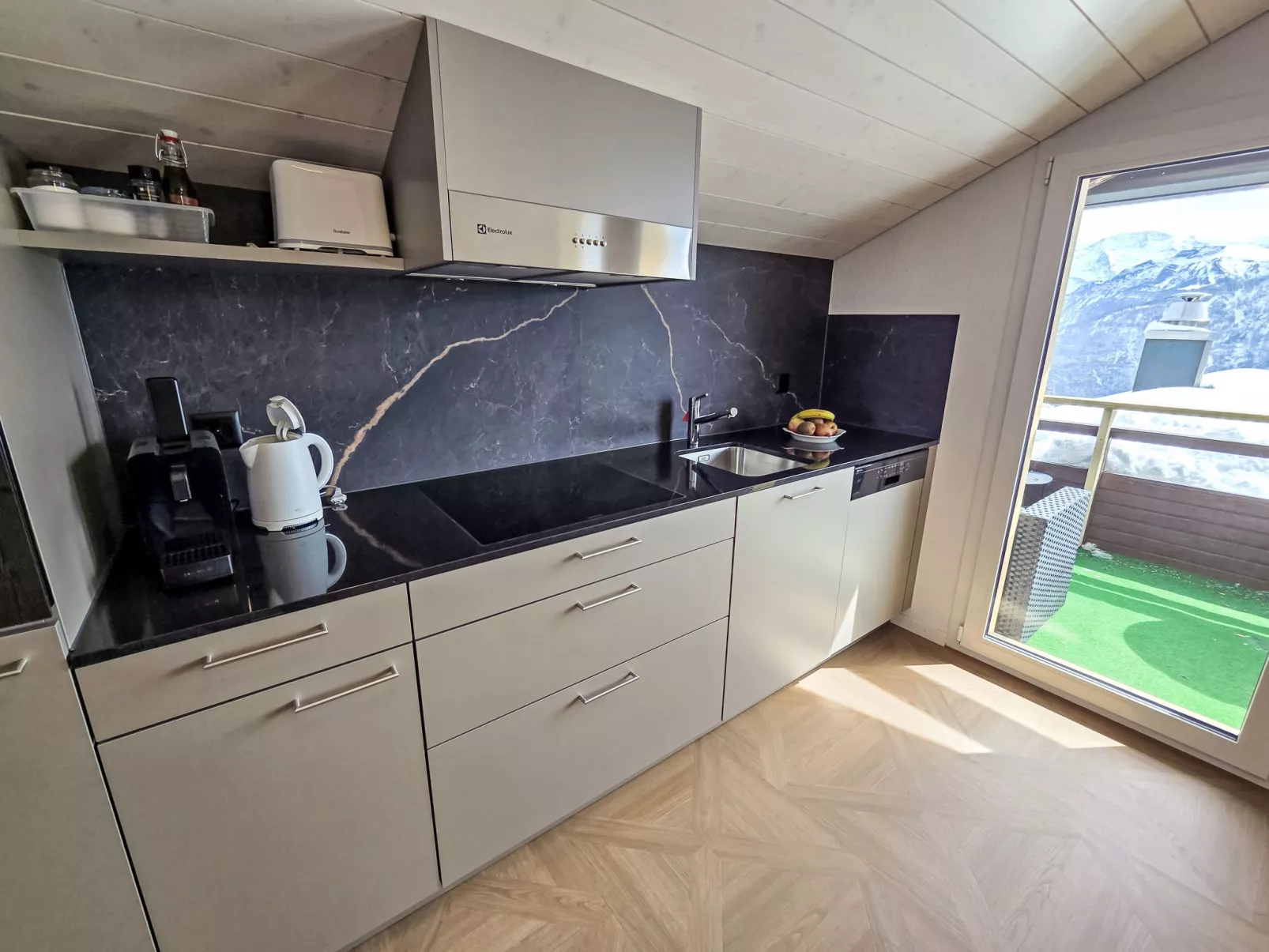 LiloTopMountainView - Binnen