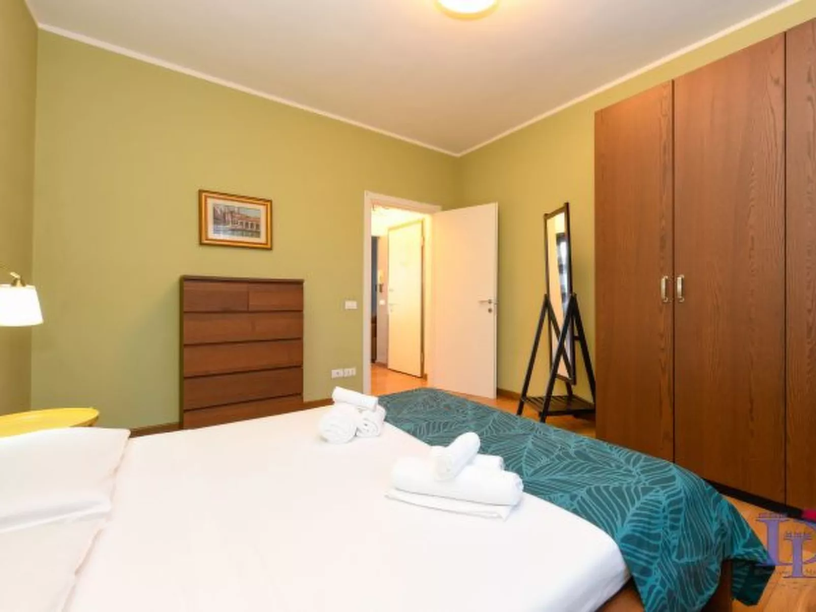 Desenzanoloft Smile on the Lake - Image-tags.info