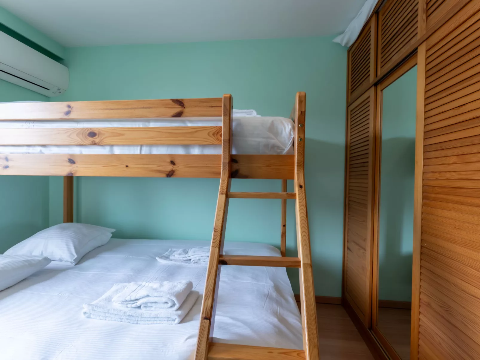 Mitsou with seaview - Binnen