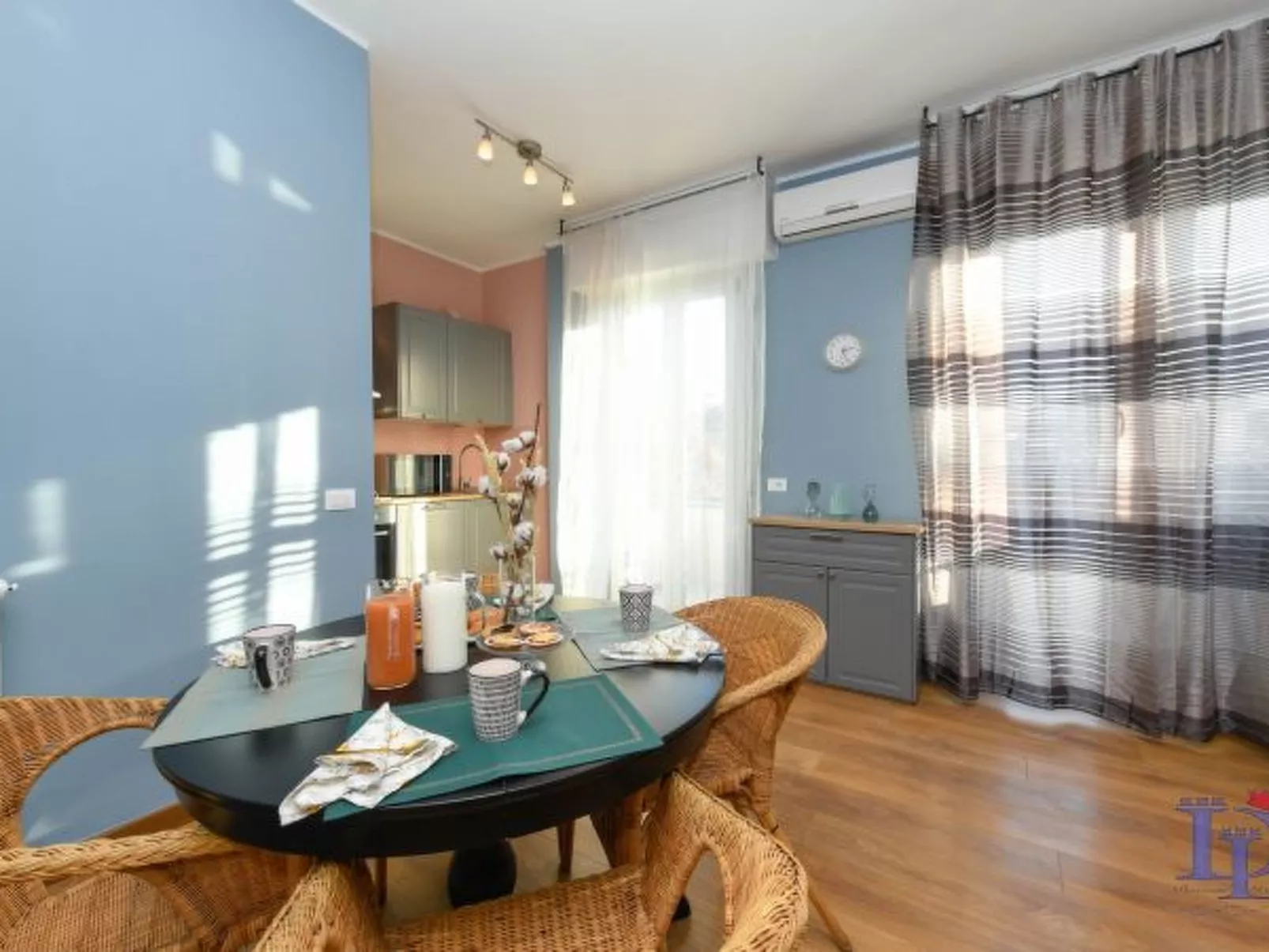 Desenzanoloft Smile on the Lake - Image-tags.info