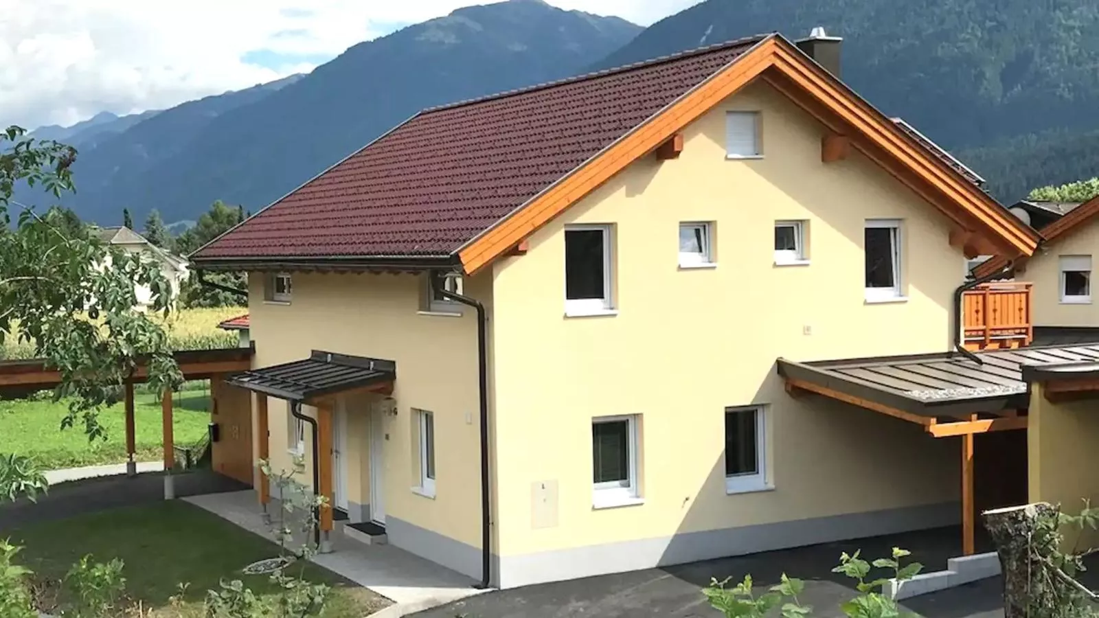 Villa Alpenrose - Buitenkant zomer