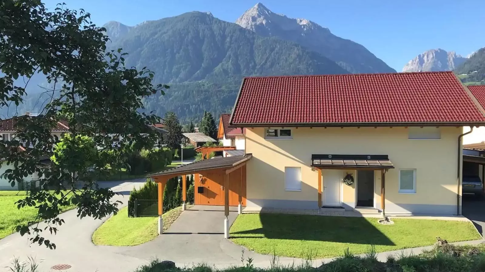 Villa Alpenrose - Buitenkant zomer