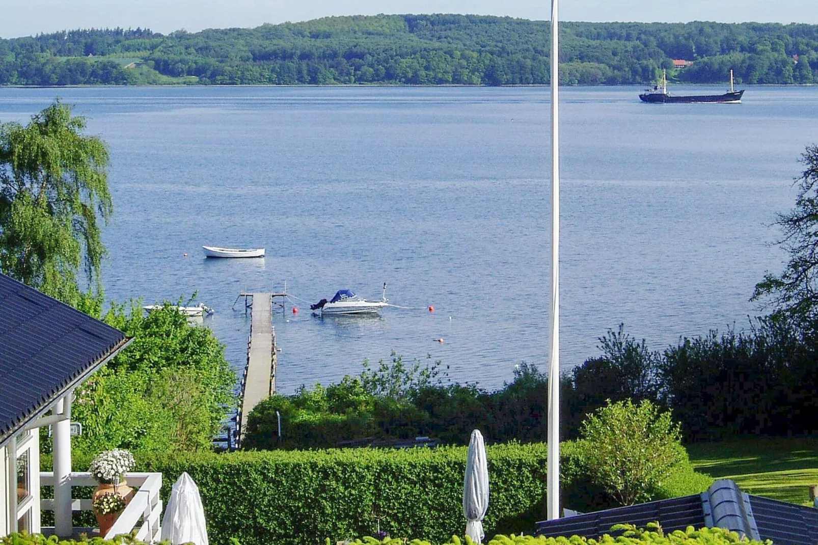 Luxe vakantiehuis in Børkop met panoramisch zeezicht-Waterzicht