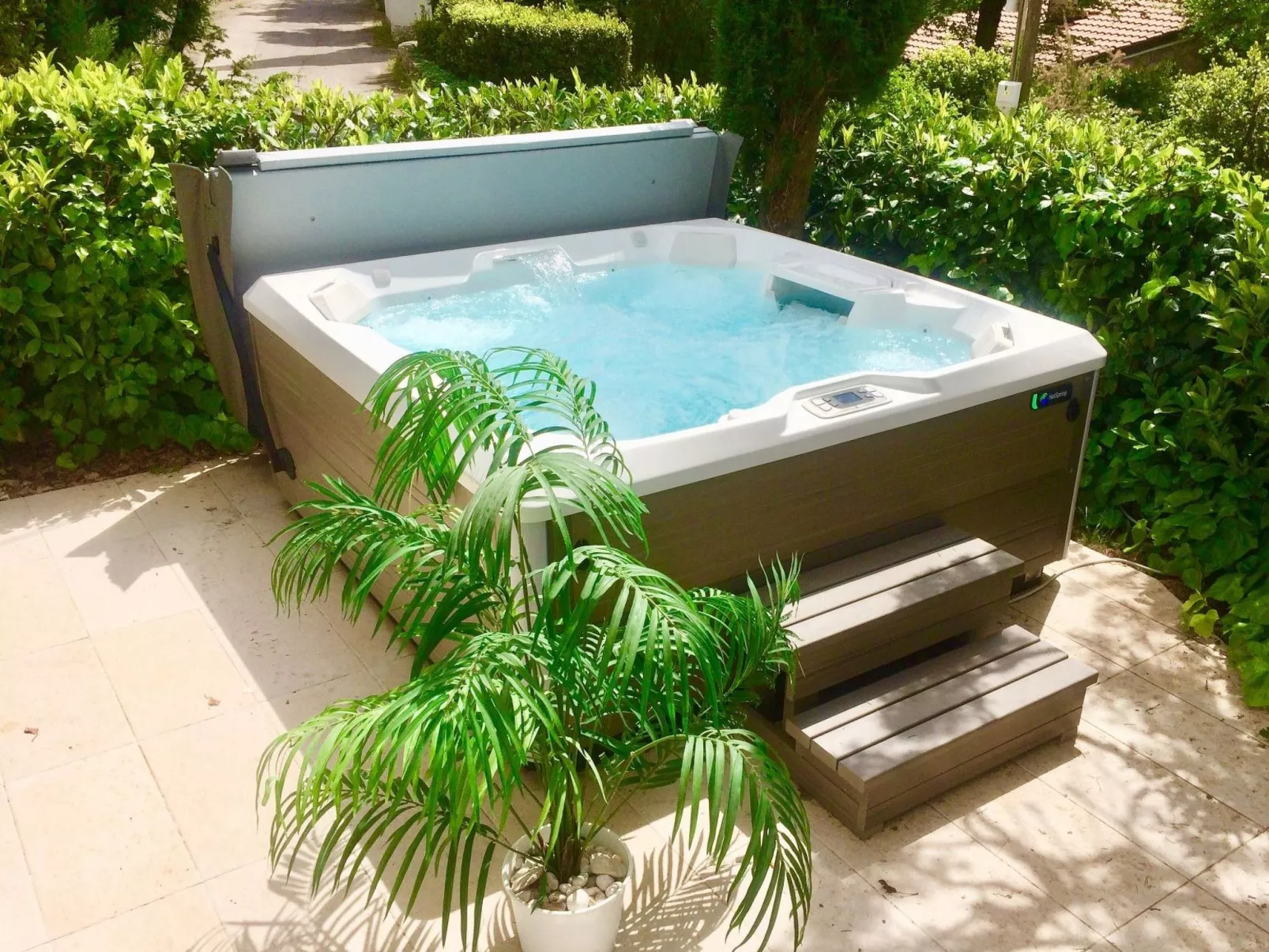 Villa mit Jacuzzi in Jadranovo