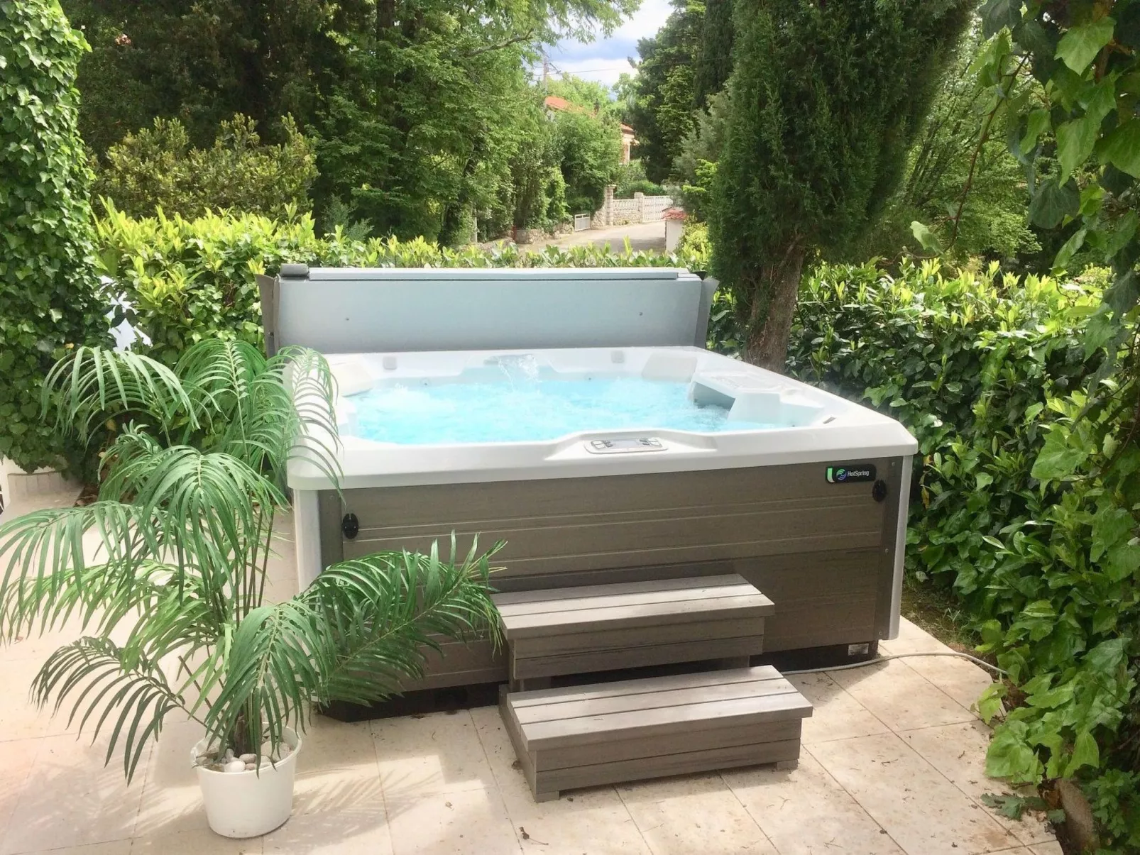 Villa mit Jacuzzi in Jadranovo