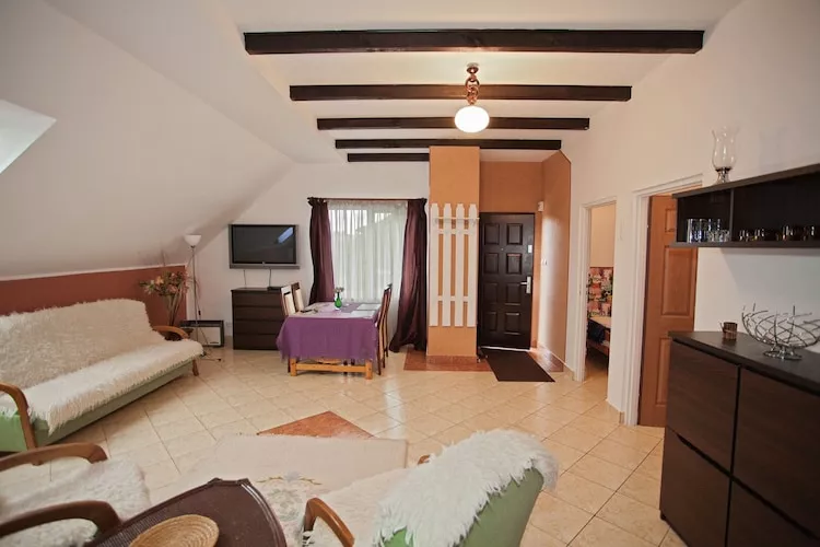 Apartament trzypokojowy G2 piętro