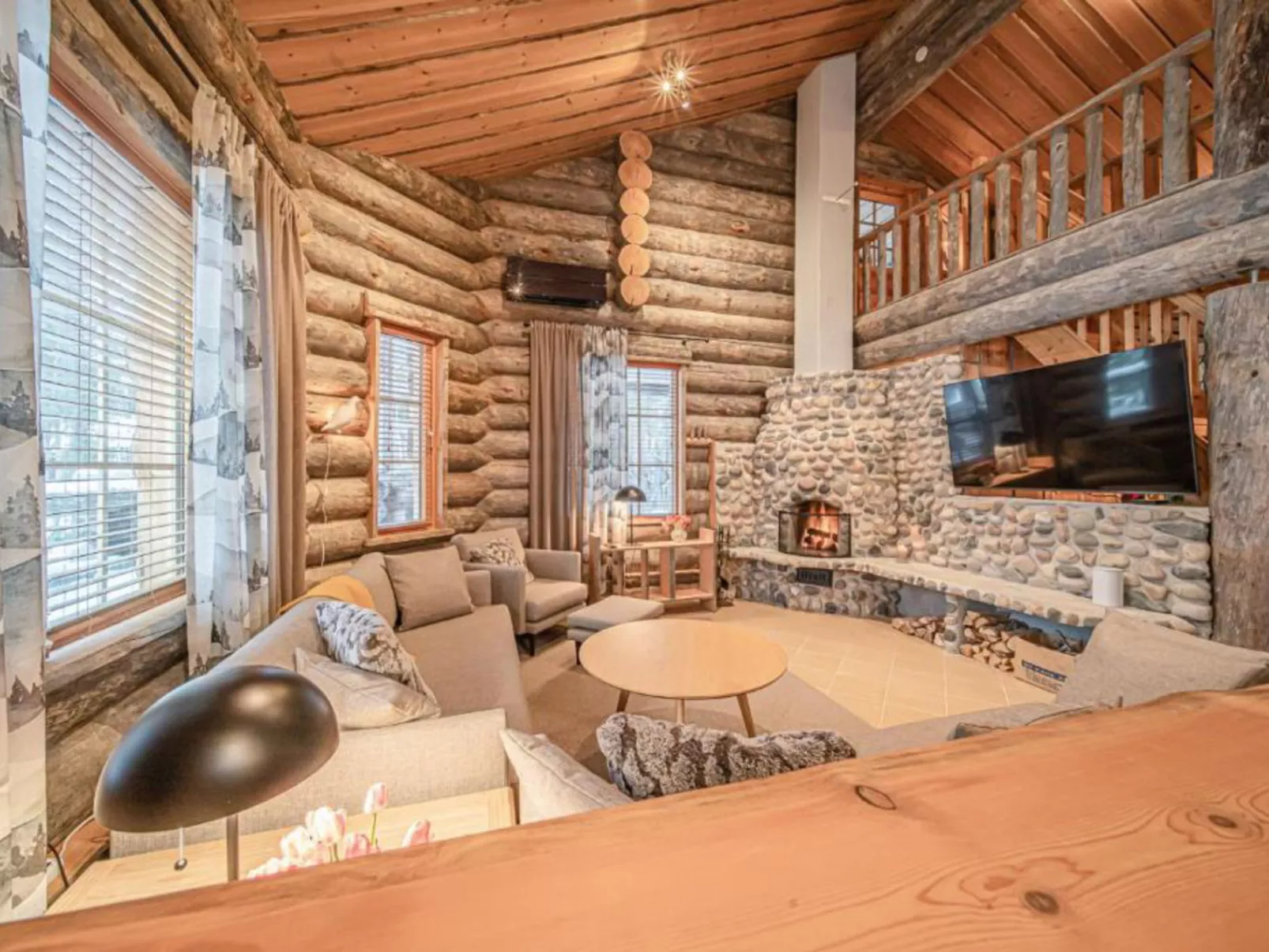 Riekkopolku - Binnen