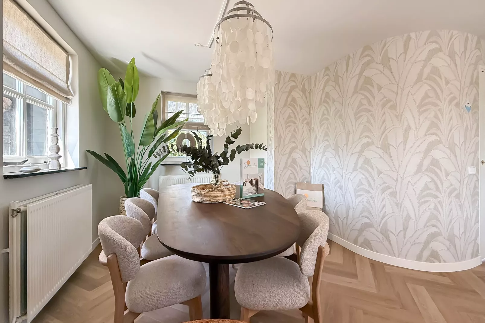 Zon aan den Hoef - Eetkamer