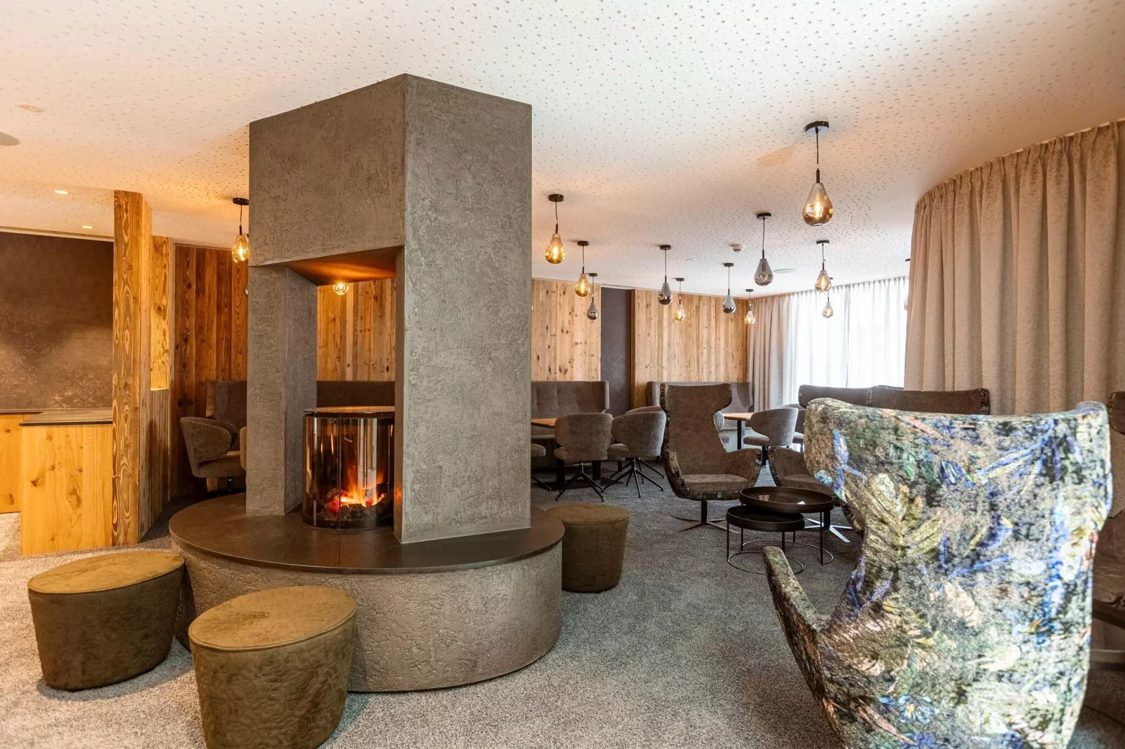 Zillertal Suites 1-Hal-ontvangst