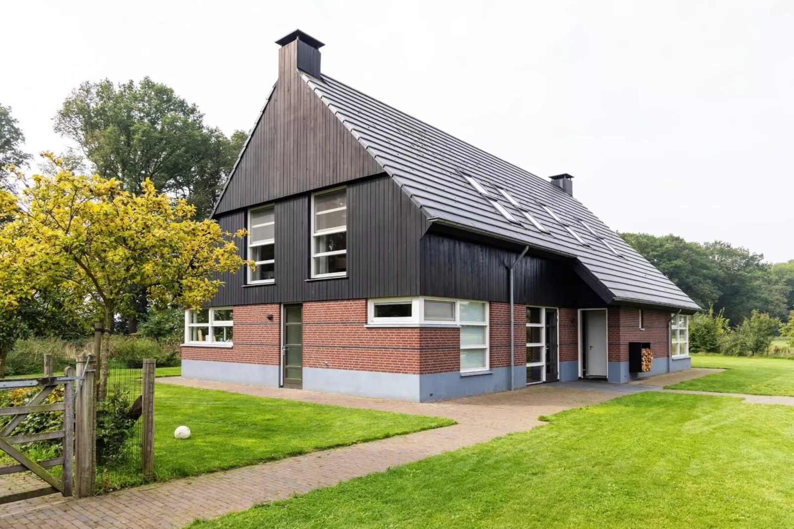 Boshoeve - Buitenkant zomer