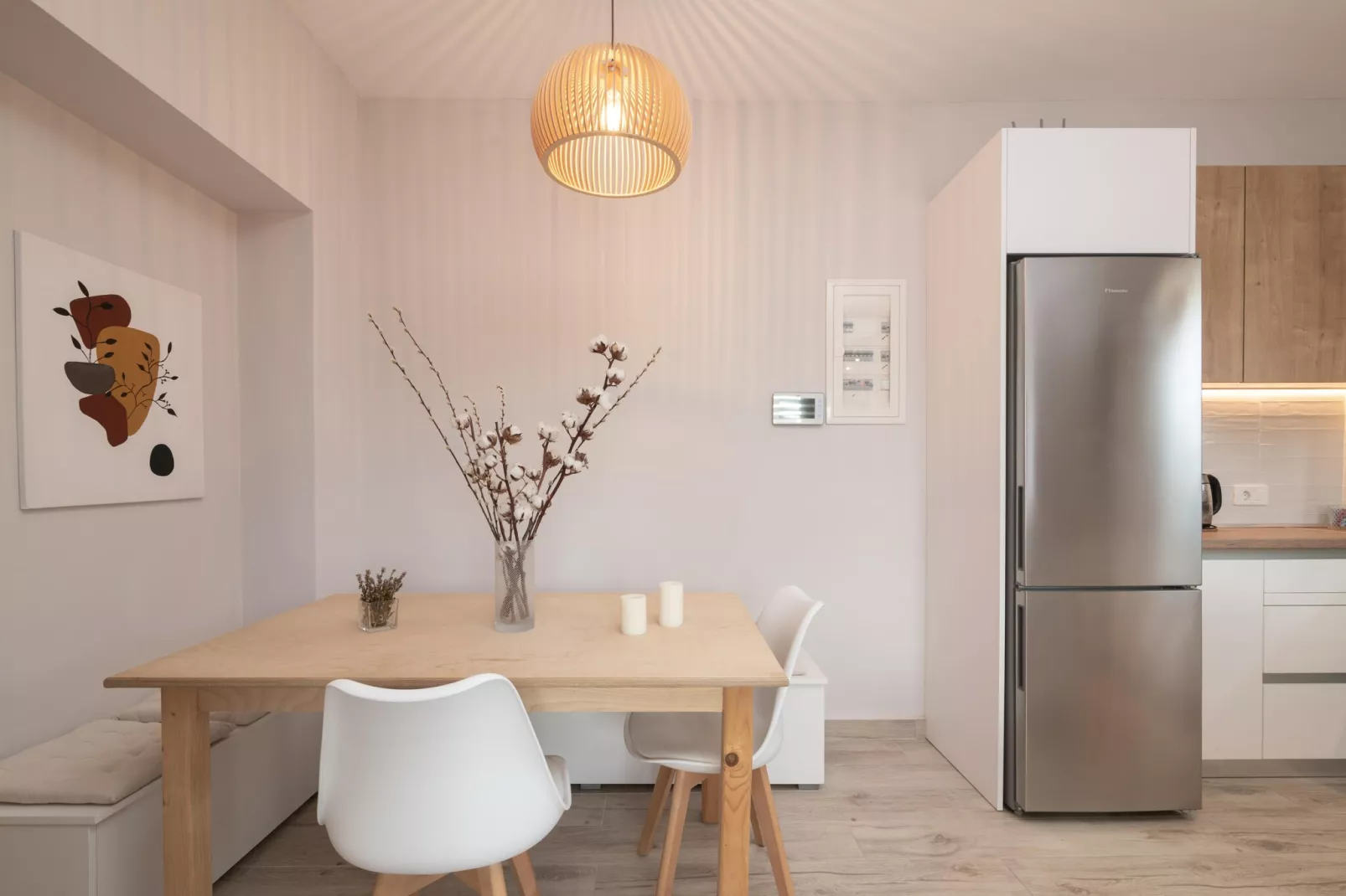 Andriana’s apartment  A fully equipped 2-BR apt in the countryside - Eetkamer