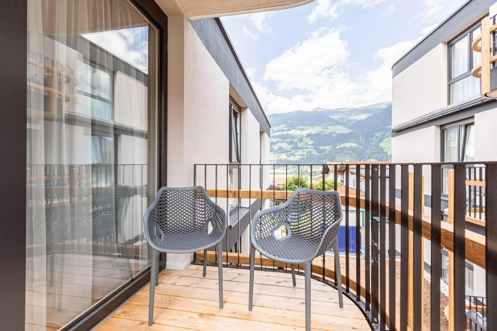 Zillertal Suites 1-Terrasbalkon