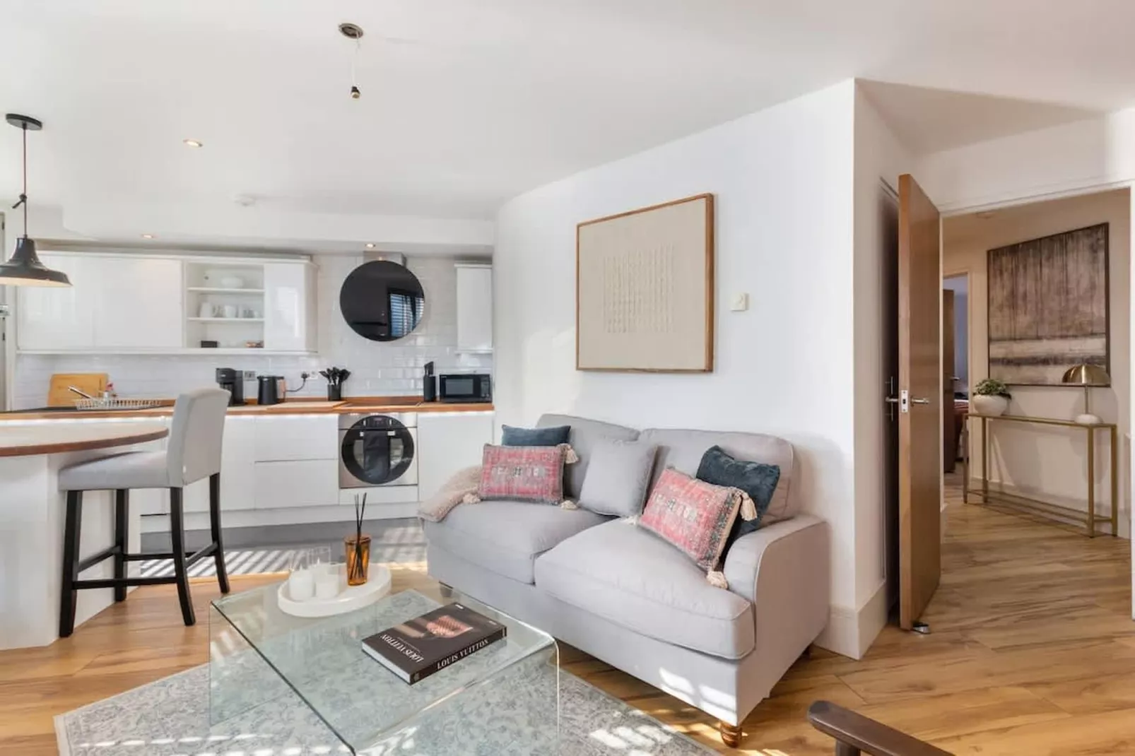 Modern 1-Bed near Fulham Broadway - Woonkamer