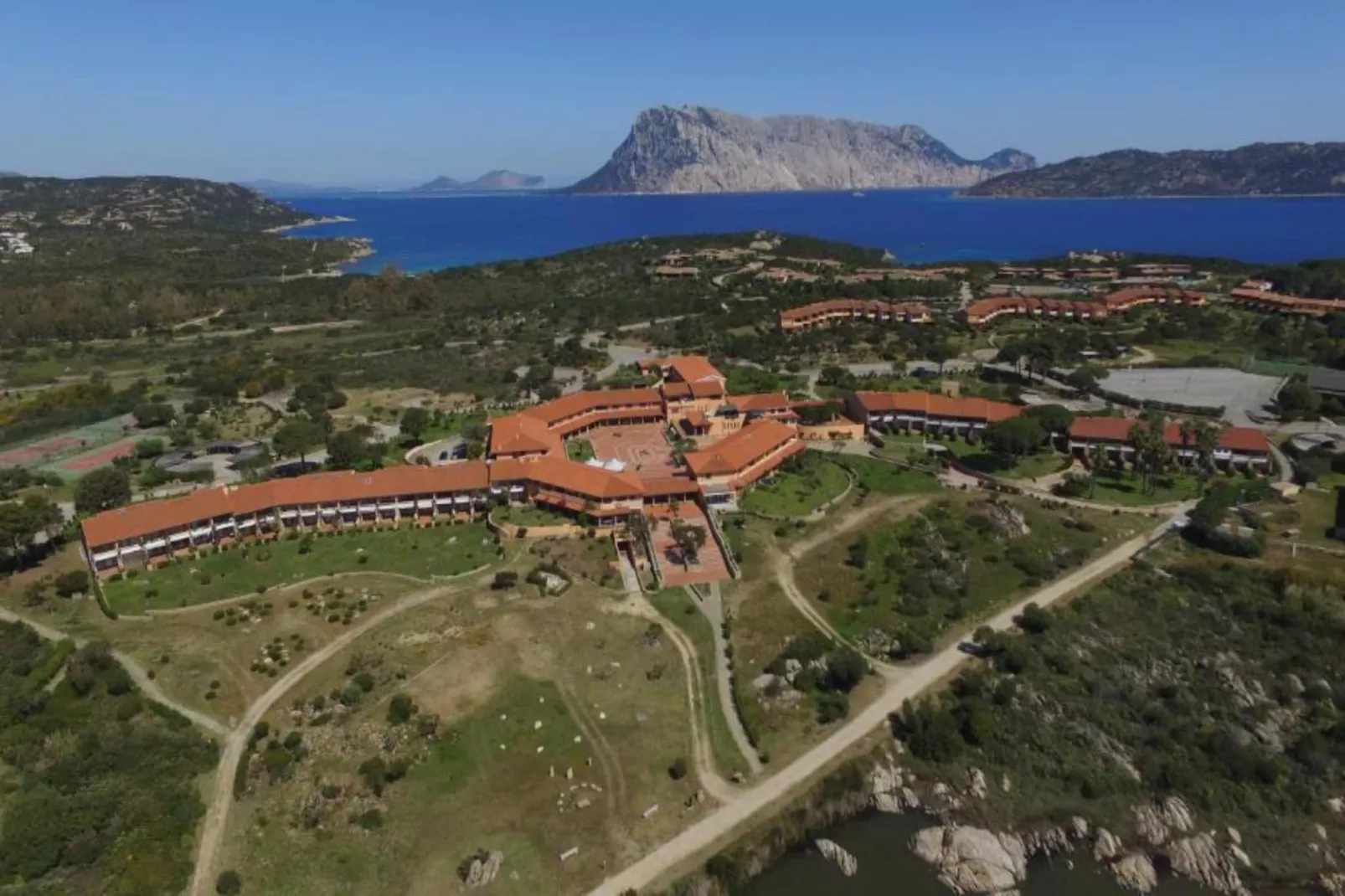 Residence Porto Coda Cavallo - APARTMENT 1 BEDROOM - Buitenkant zomer