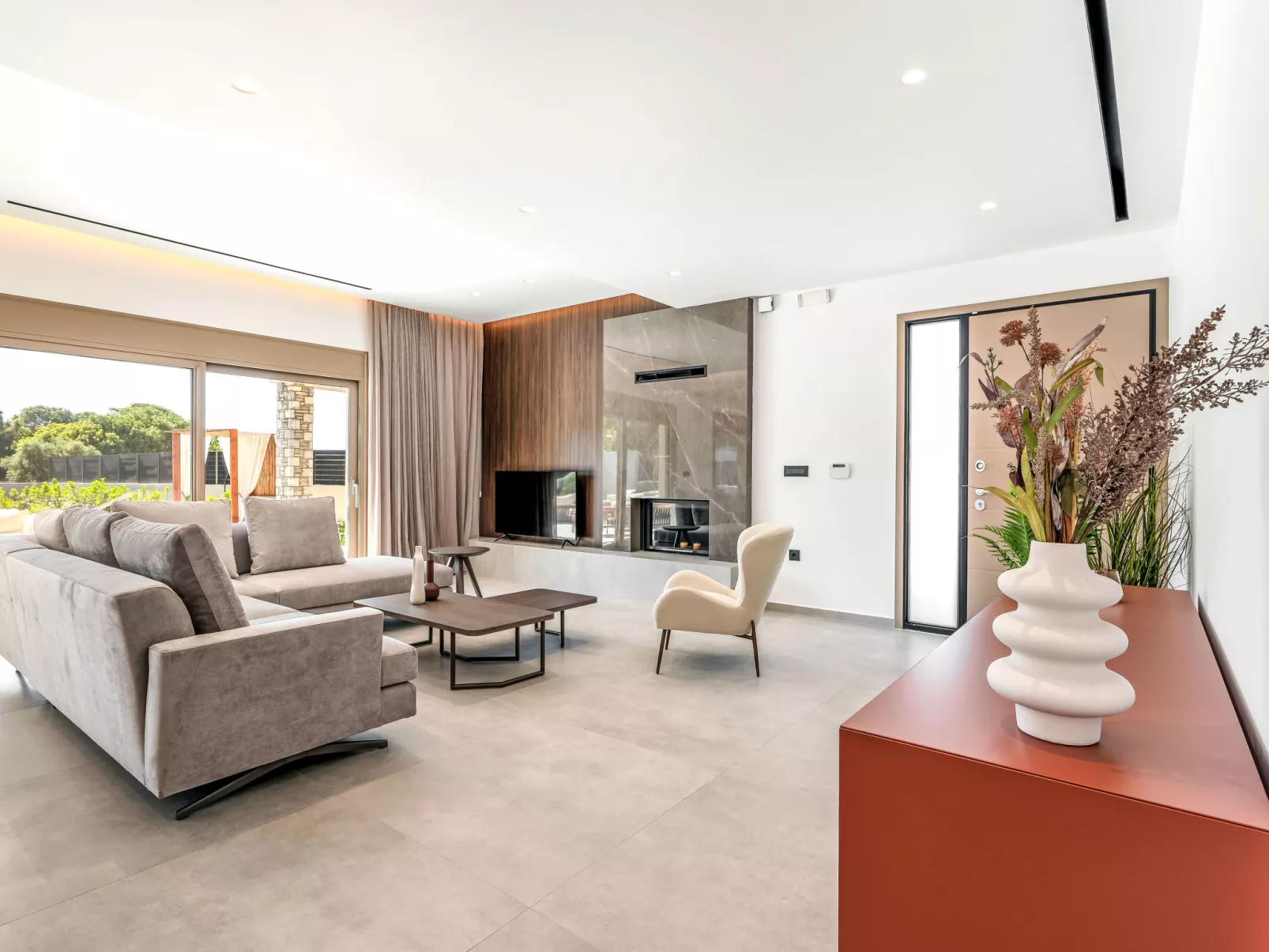 Ruby Paradise - Binnen