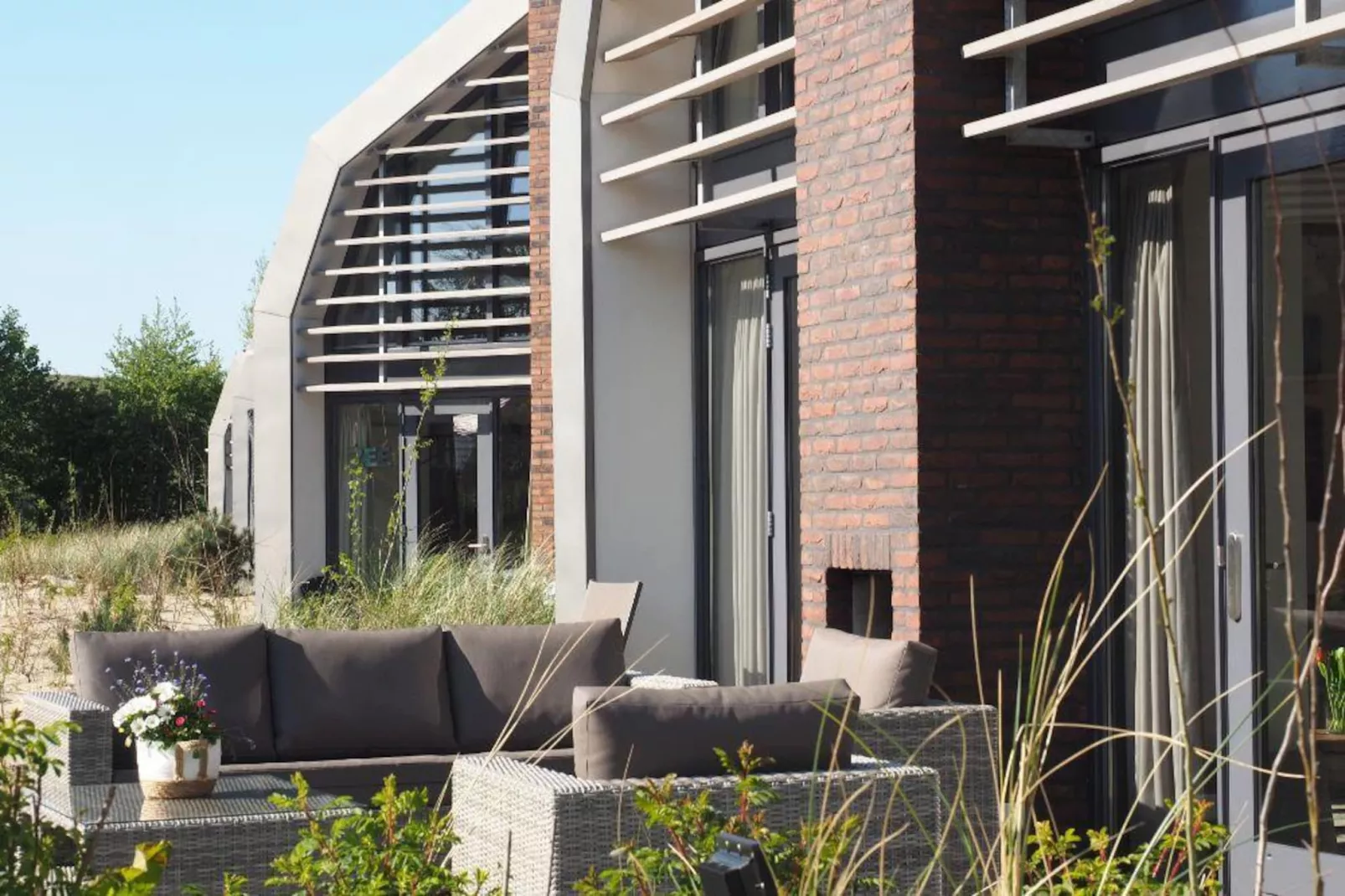 Zicht op de Molen - Buitenkant zomer