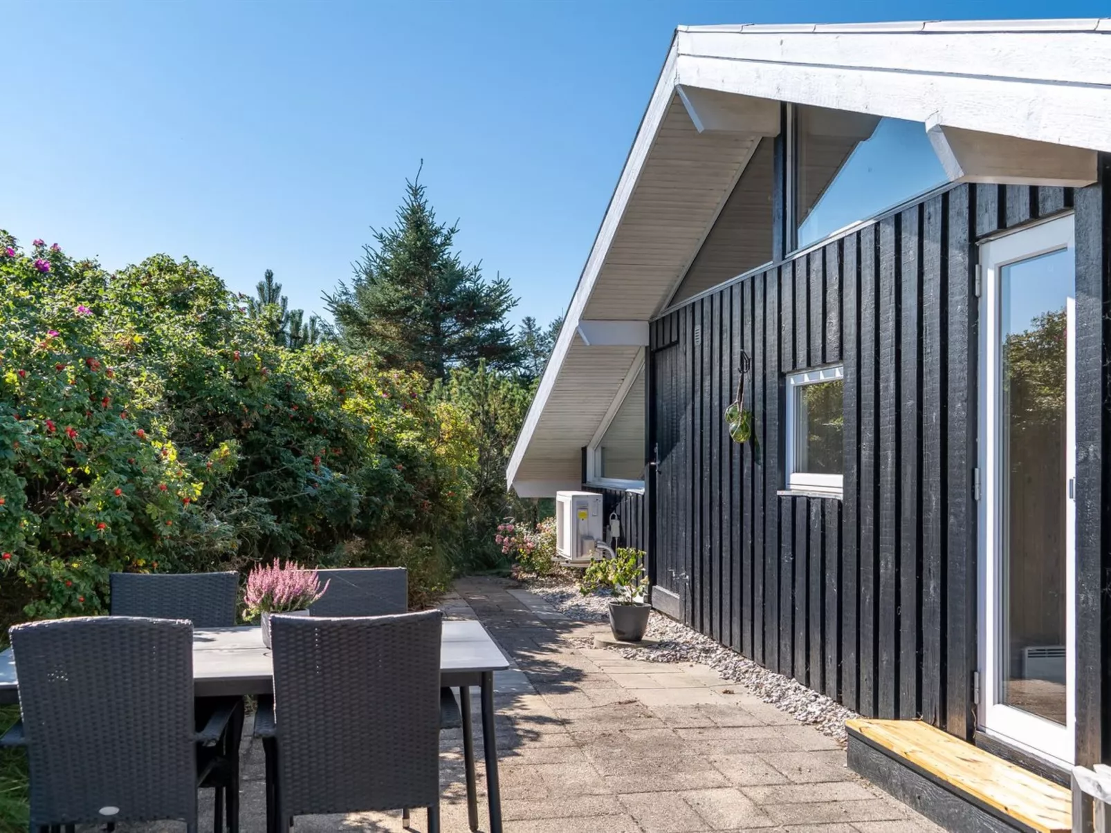 "Greta" - 2.5km from the sea - Buiten