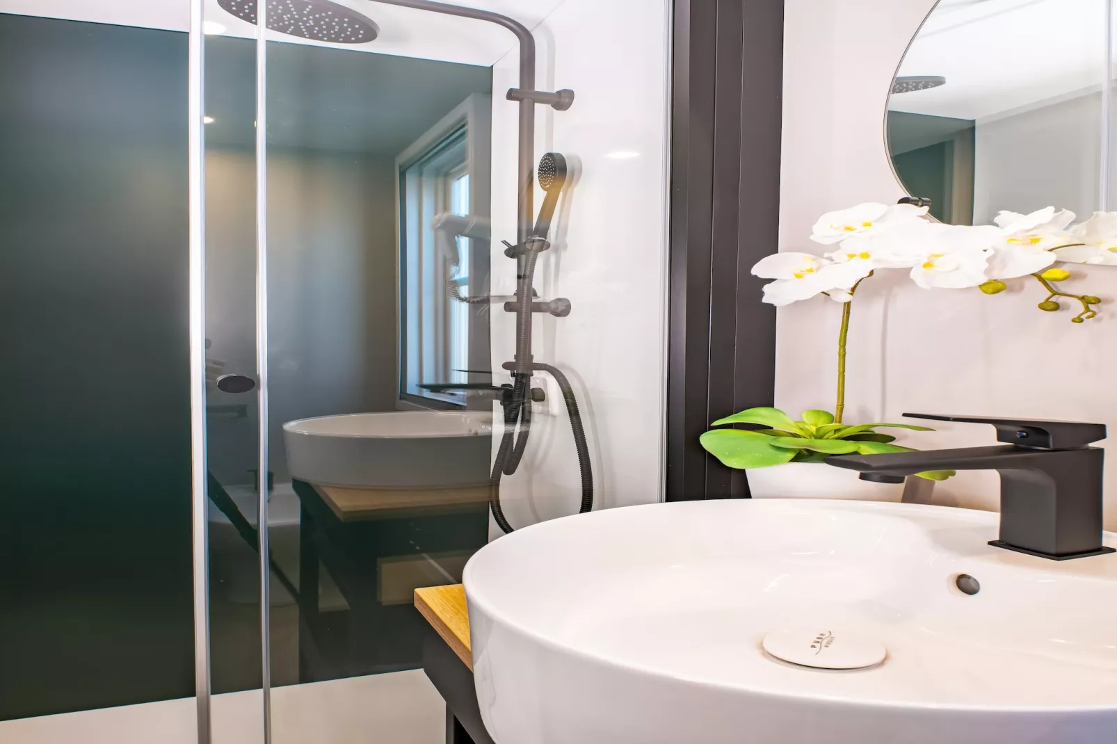 MILANO MARITTIMA BOUTIQUE RESORT - LODGE DELUXE DOG - Badkamer