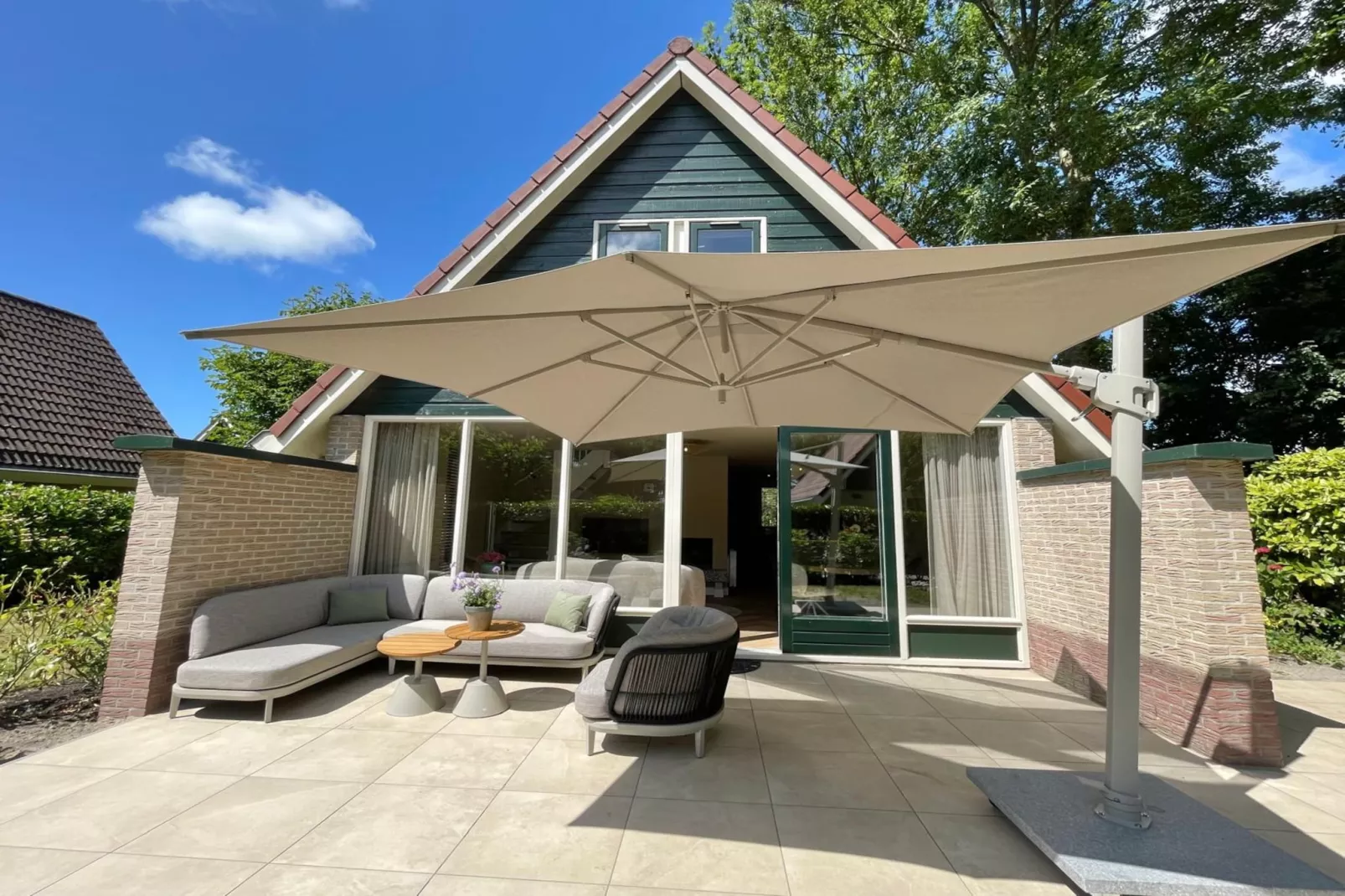 Zon in de duinen - 33 - Buitenkant zomer