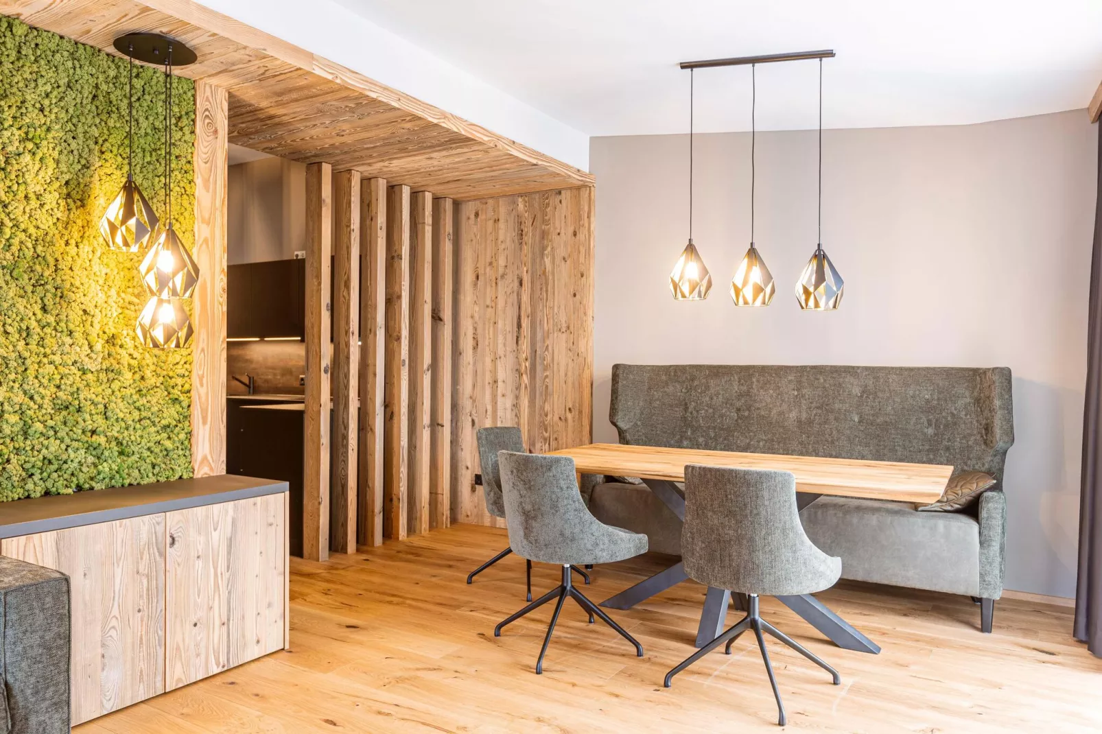 Zillertal Suites 5-Eetkamer