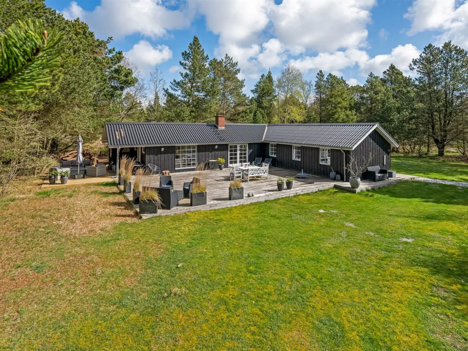 "Ufred" - 1.3km to the fjord - Buiten